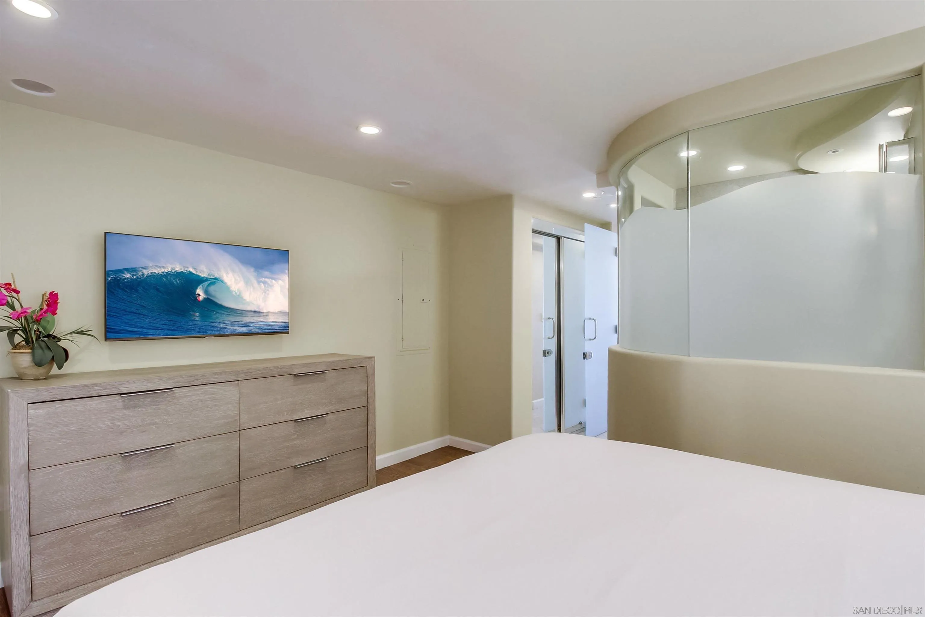 Photo #31: 250046134 Listing: Photo #31