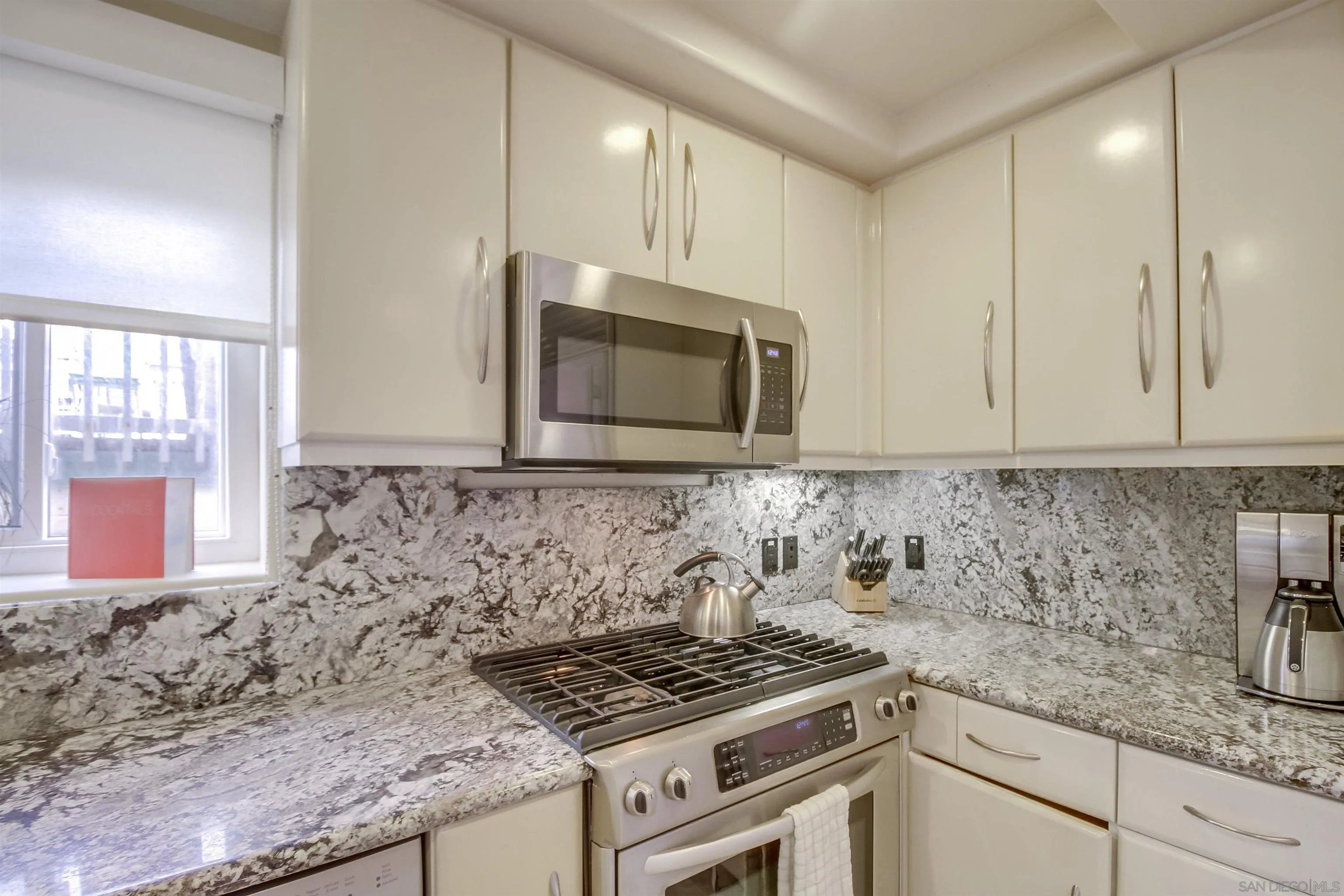 Photo #22: 250046134 Listing: Photo #22