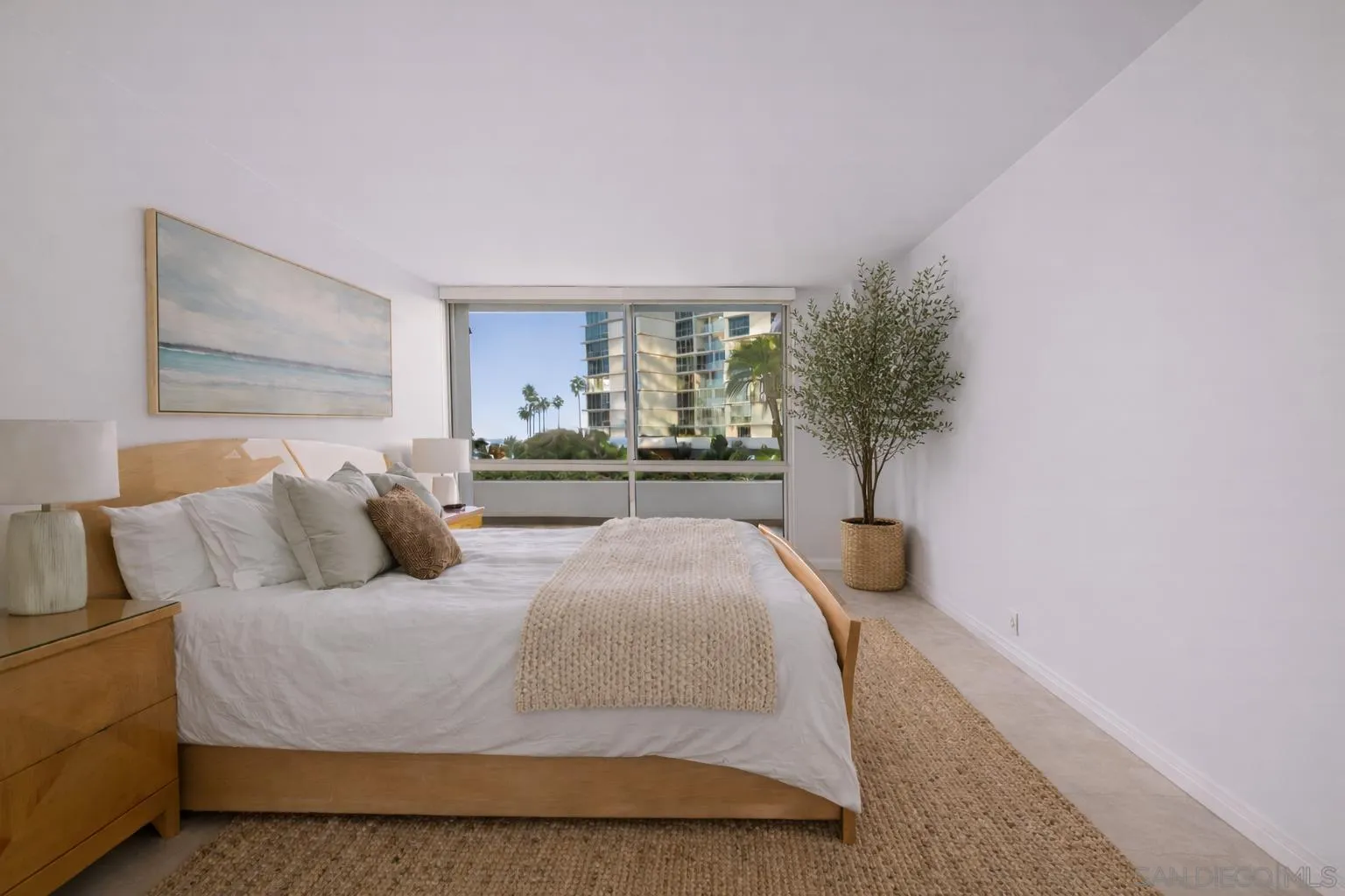 https://cdn.realtyfeed.com/cdn/127/250046135/8c996768d2836b457c442900588d1e85.webp