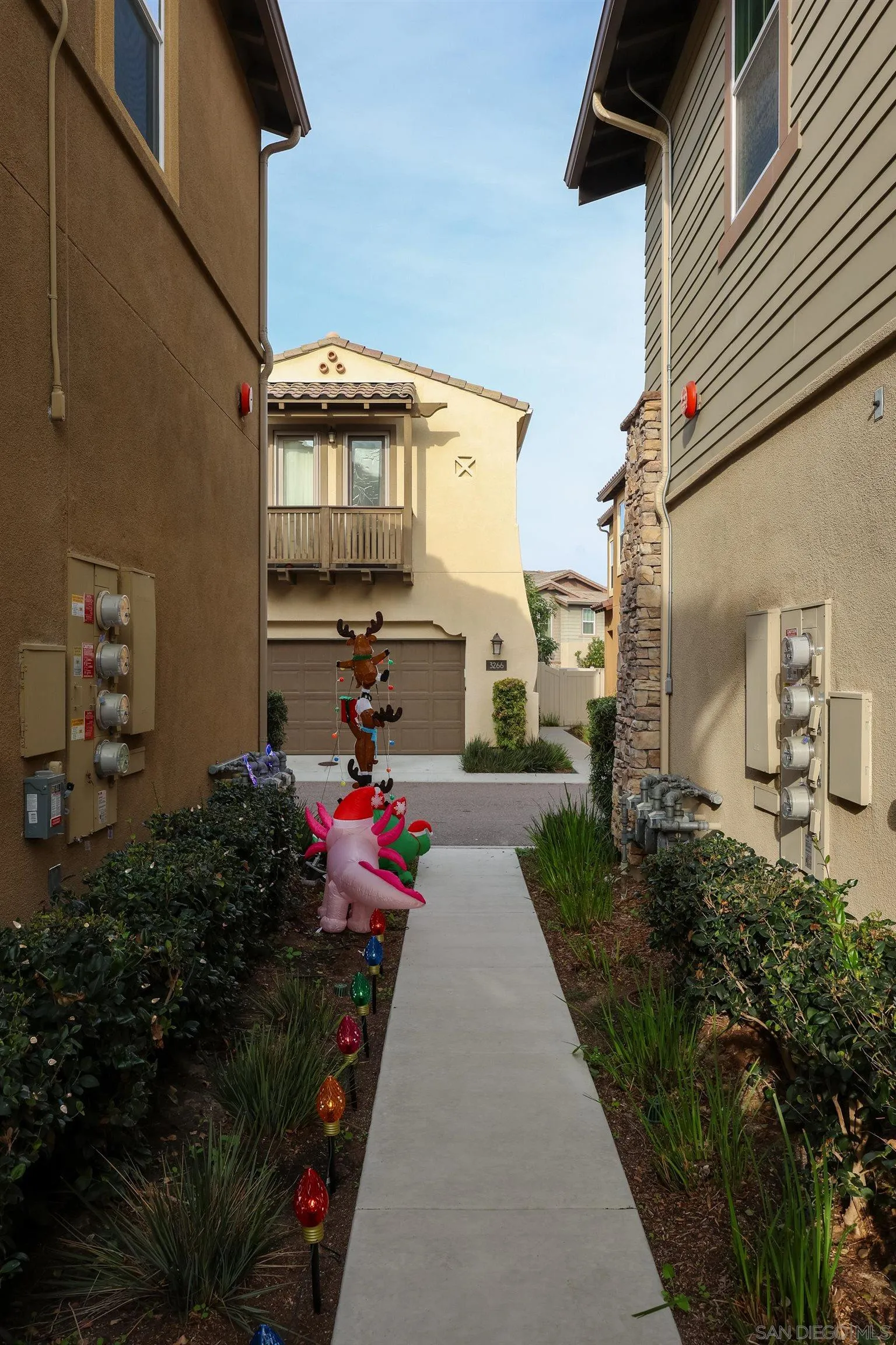 Photo #2: 250046144 Listing: Photo #2