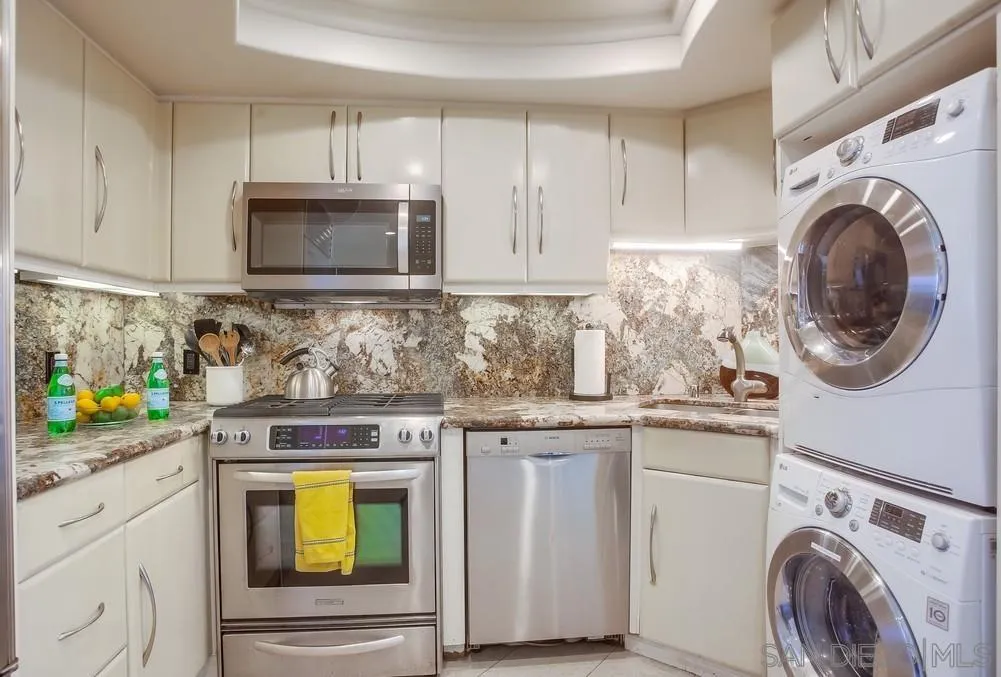 Photo #14: 250046146 Listing: Photo #14