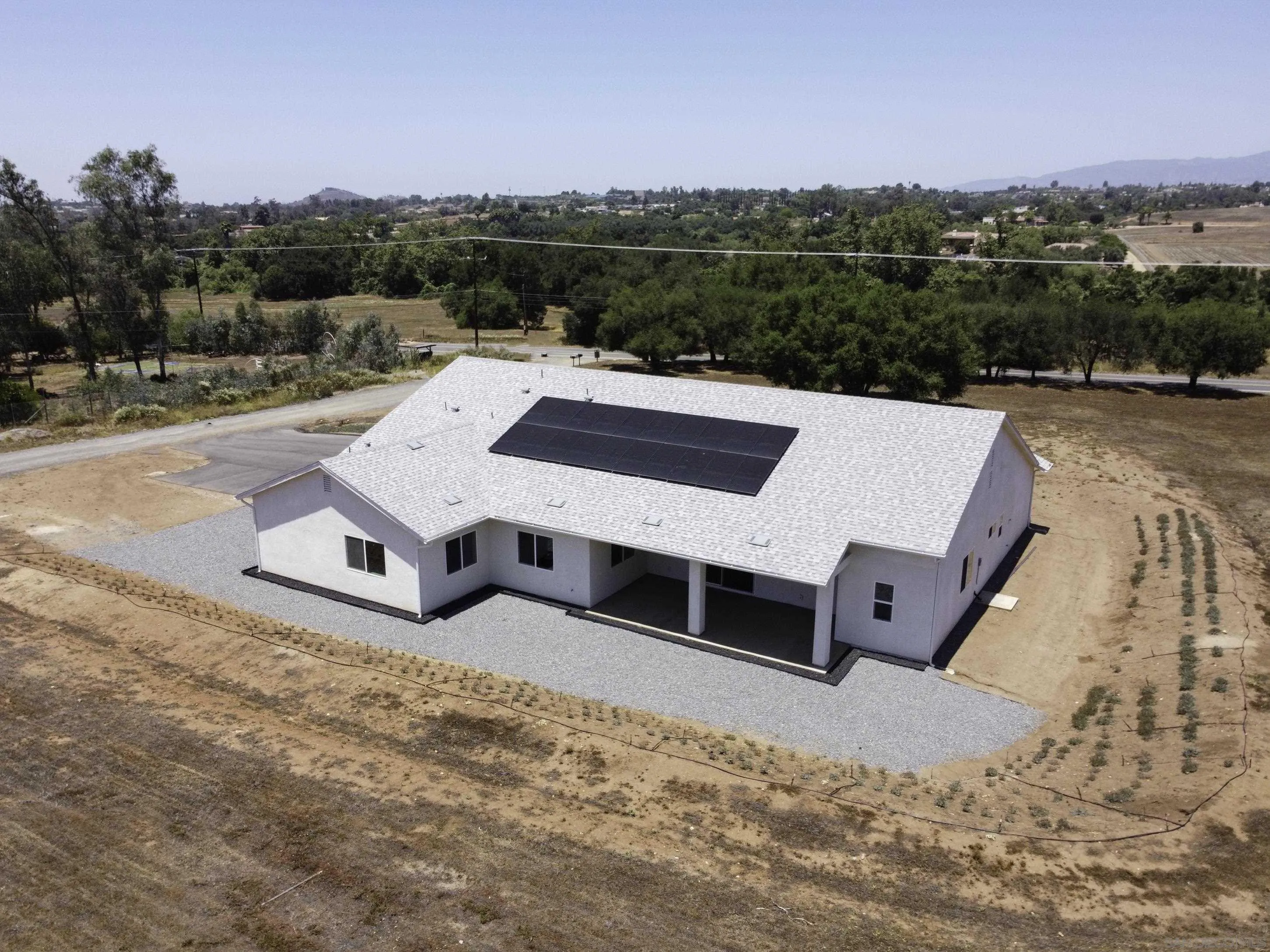 https://cdn.realtyfeed.com/cdn/127/250046152/2c3029f485ce912cf828b0d70fa27041.webp