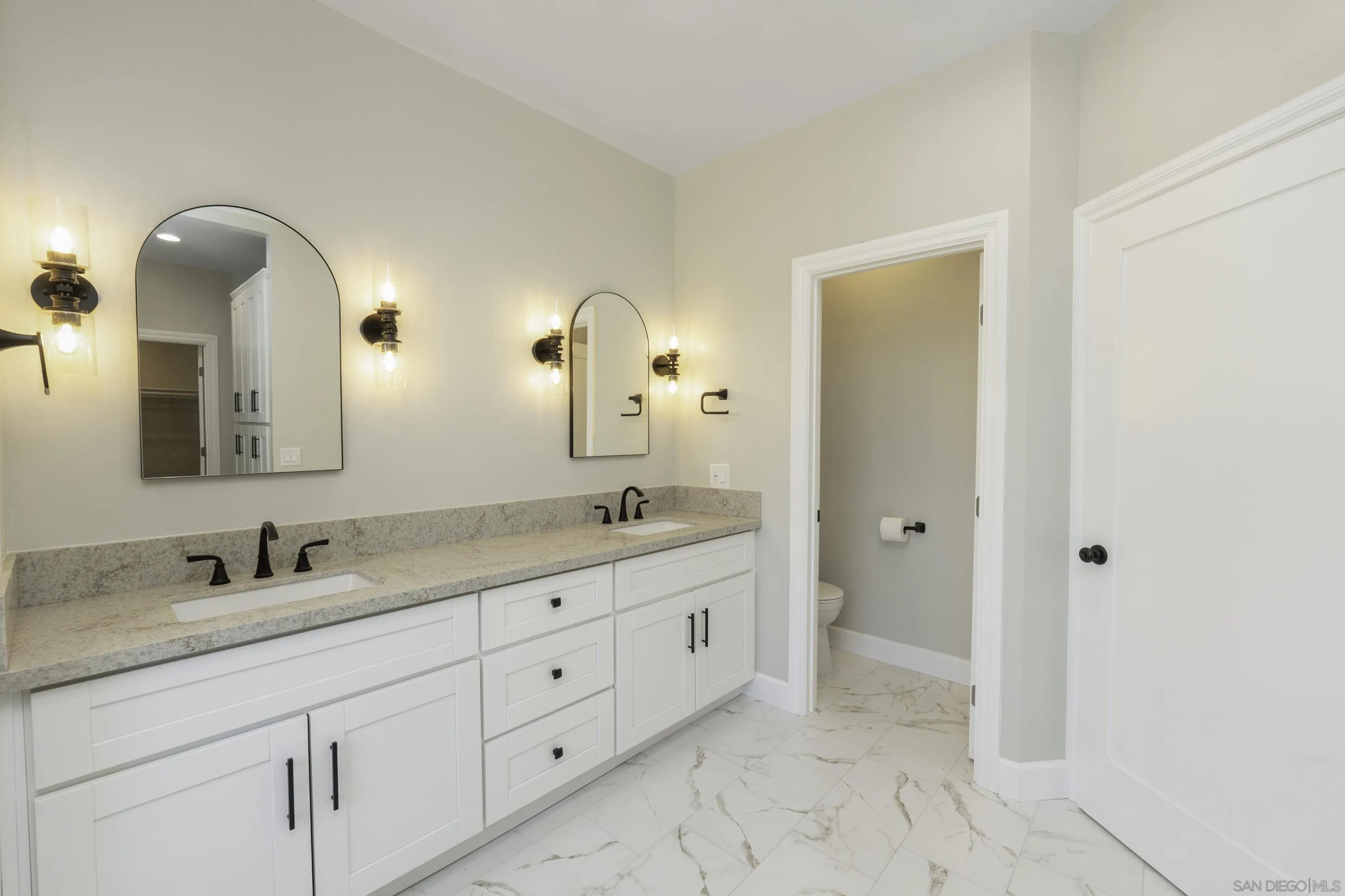 https://cdn.realtyfeed.com/cdn/127/250046152/8fbfea383c827278d6c35c6f12591279.webp
