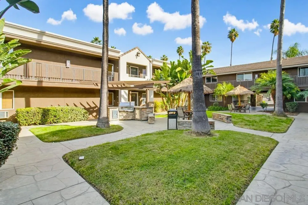 https://cdn.realtyfeed.com/cdn/127/250046157/916dbb295279290238cdef3d211b1863.webp