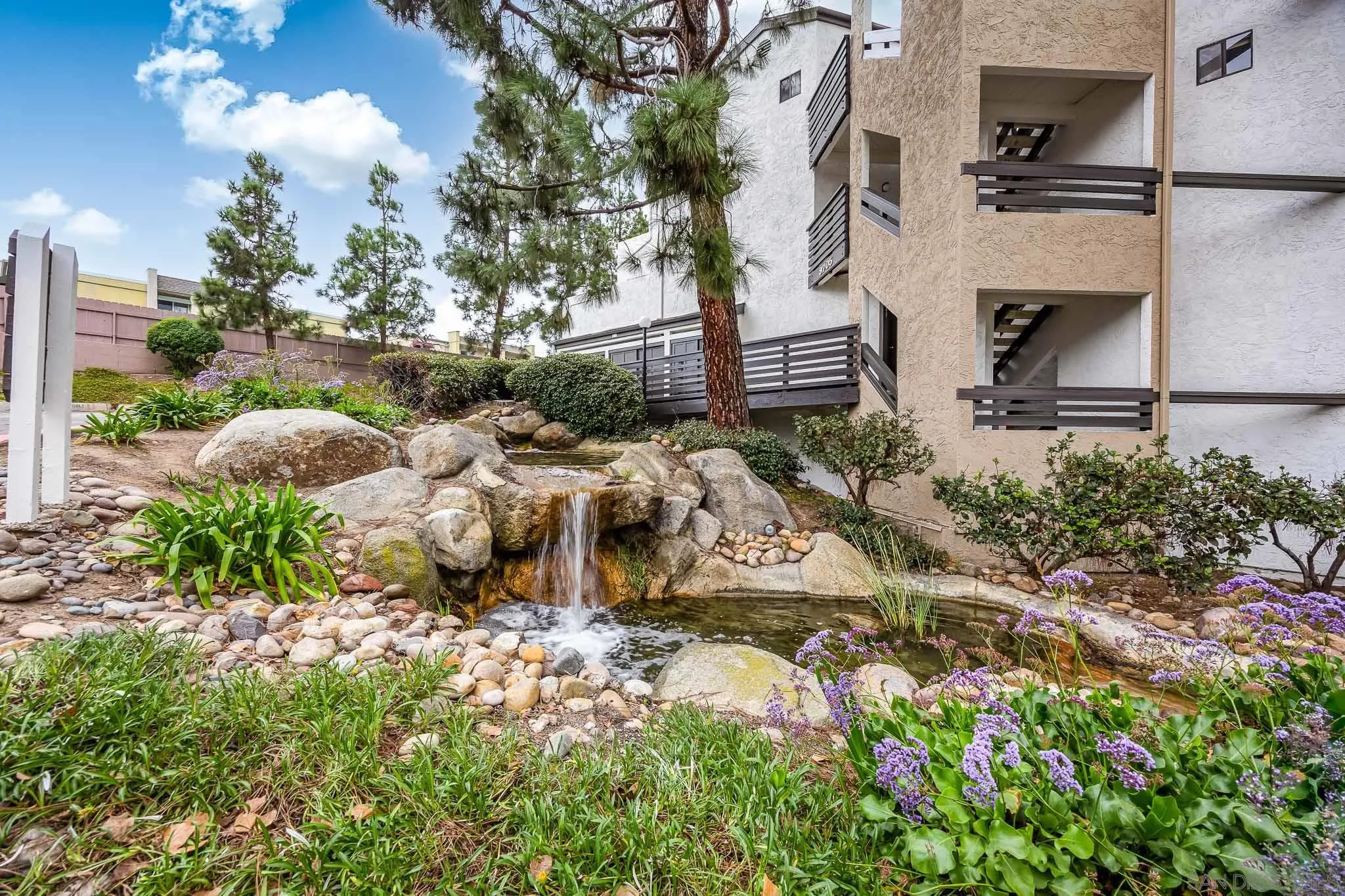 Photo #3: 250046162 Listing: Photo #3