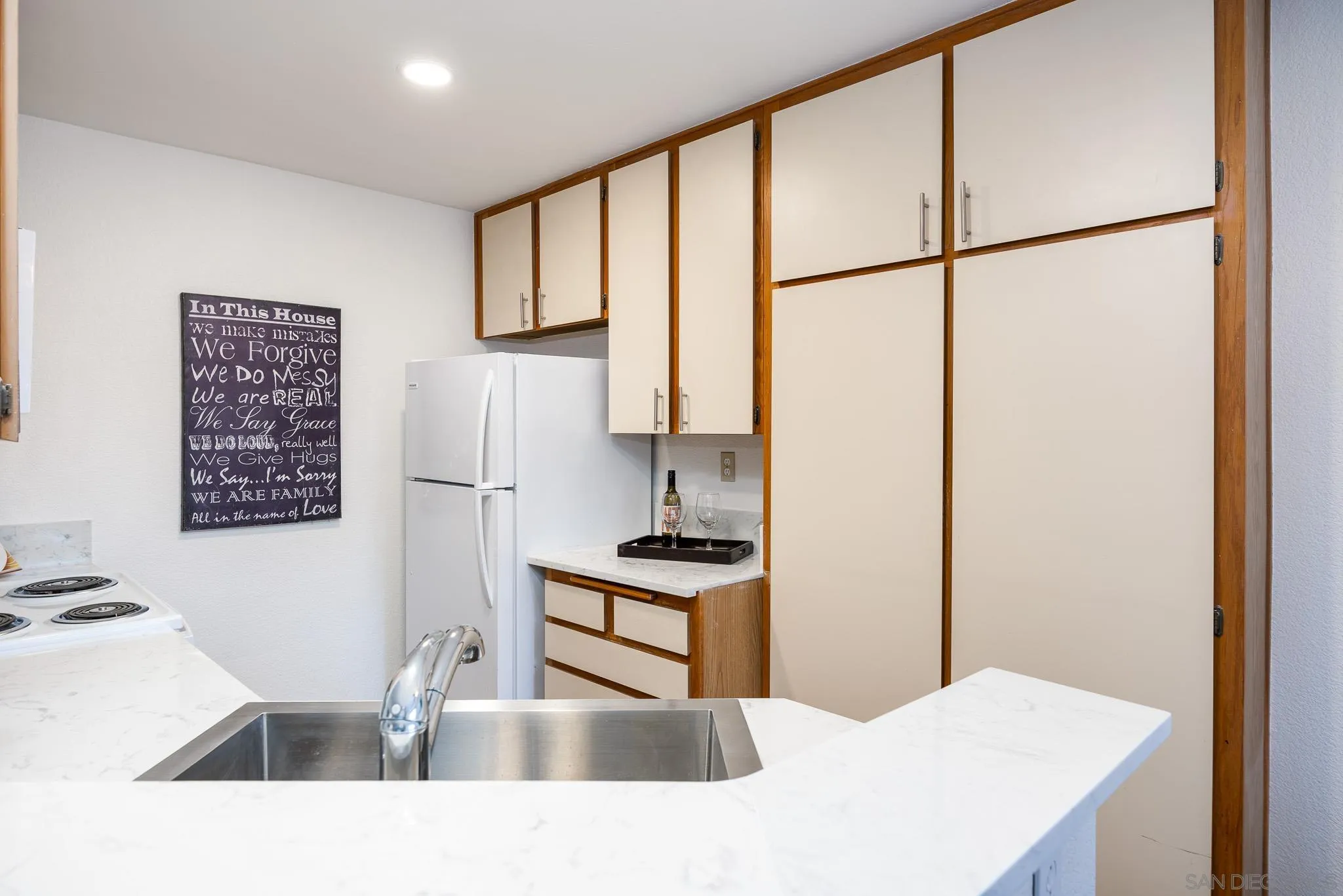 Photo #13: 250046162 Listing: Photo #13