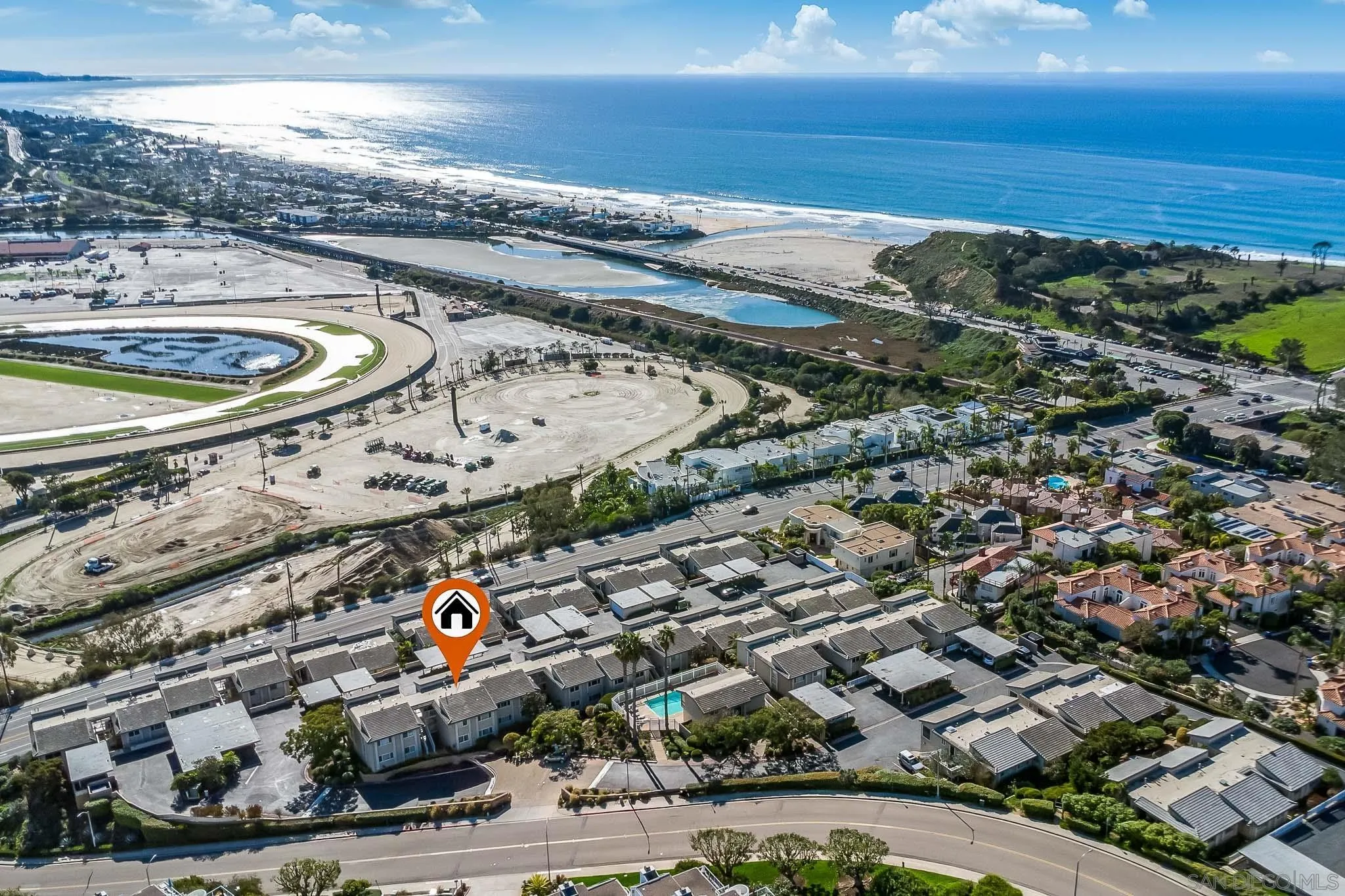 Photo #2: 250046165 Listing: Photo #2