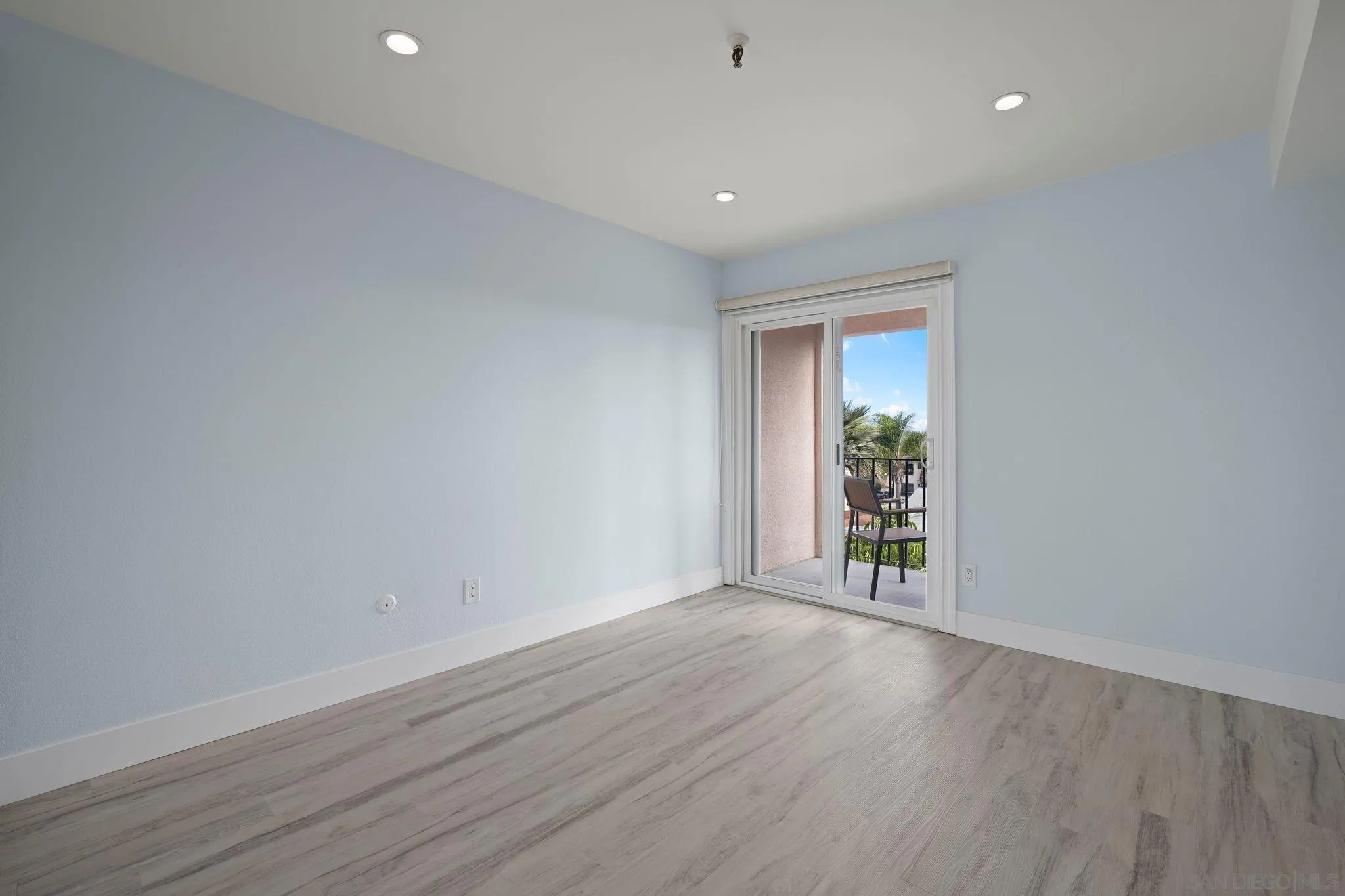 https://cdn.realtyfeed.com/cdn/127/250046172/0f8db9ae498e75bfa08d9ec430b4790f.webp