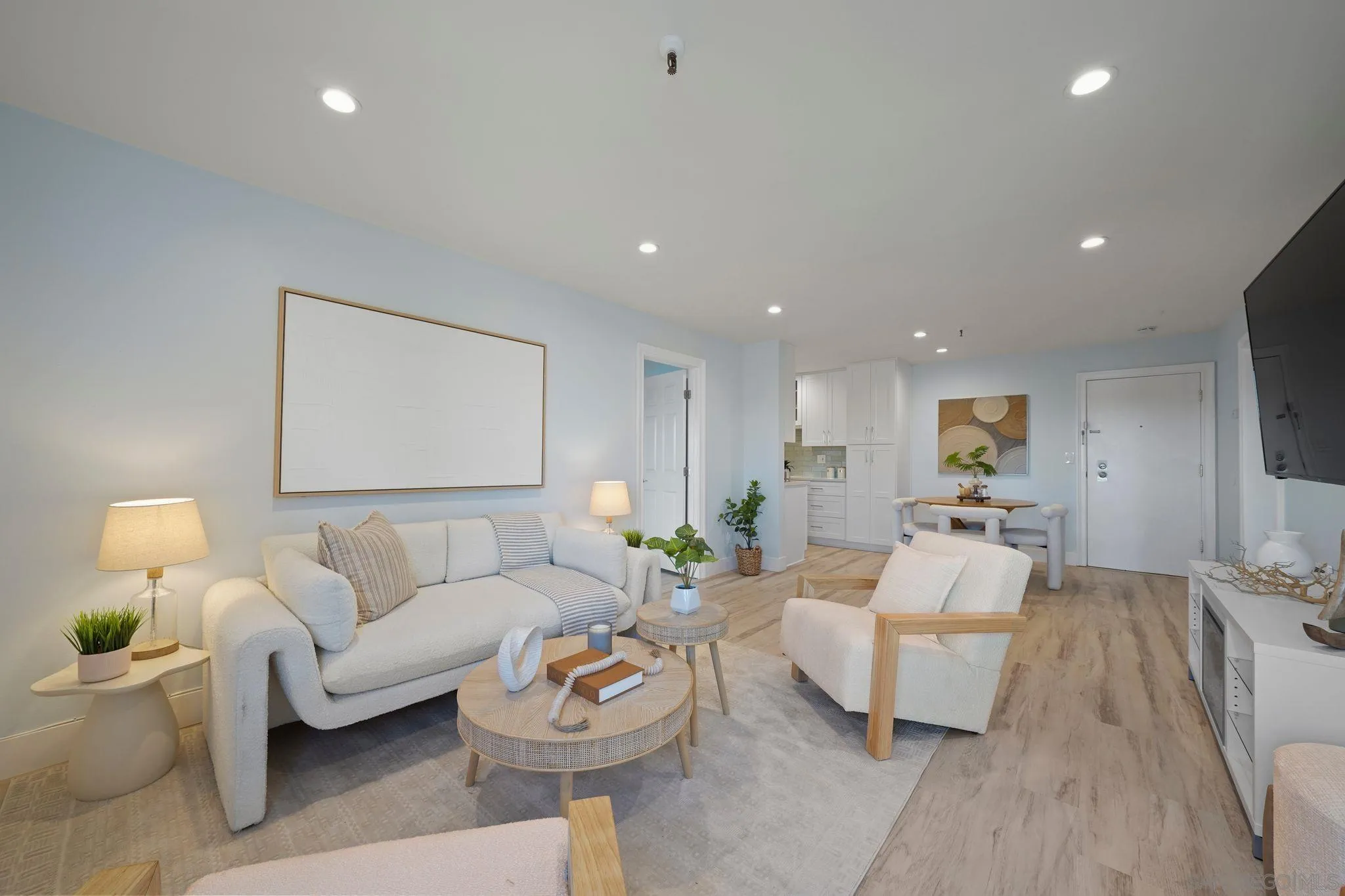https://cdn.realtyfeed.com/cdn/127/250046172/6008e366f2a931ffa933de905a9e0c5e.webp