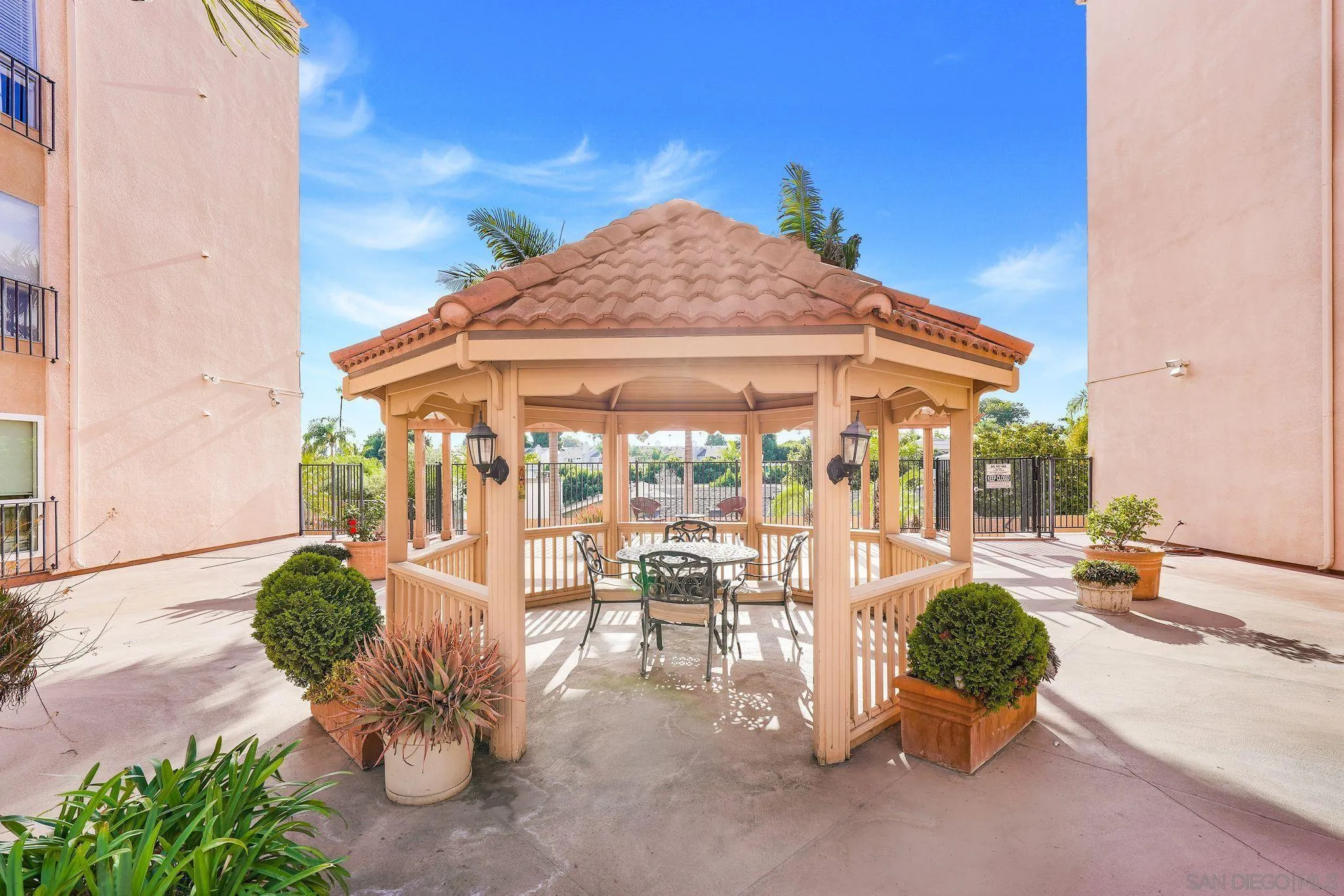 https://cdn.realtyfeed.com/cdn/127/250046172/9ee62d156060ced760235291ee1c251a.webp