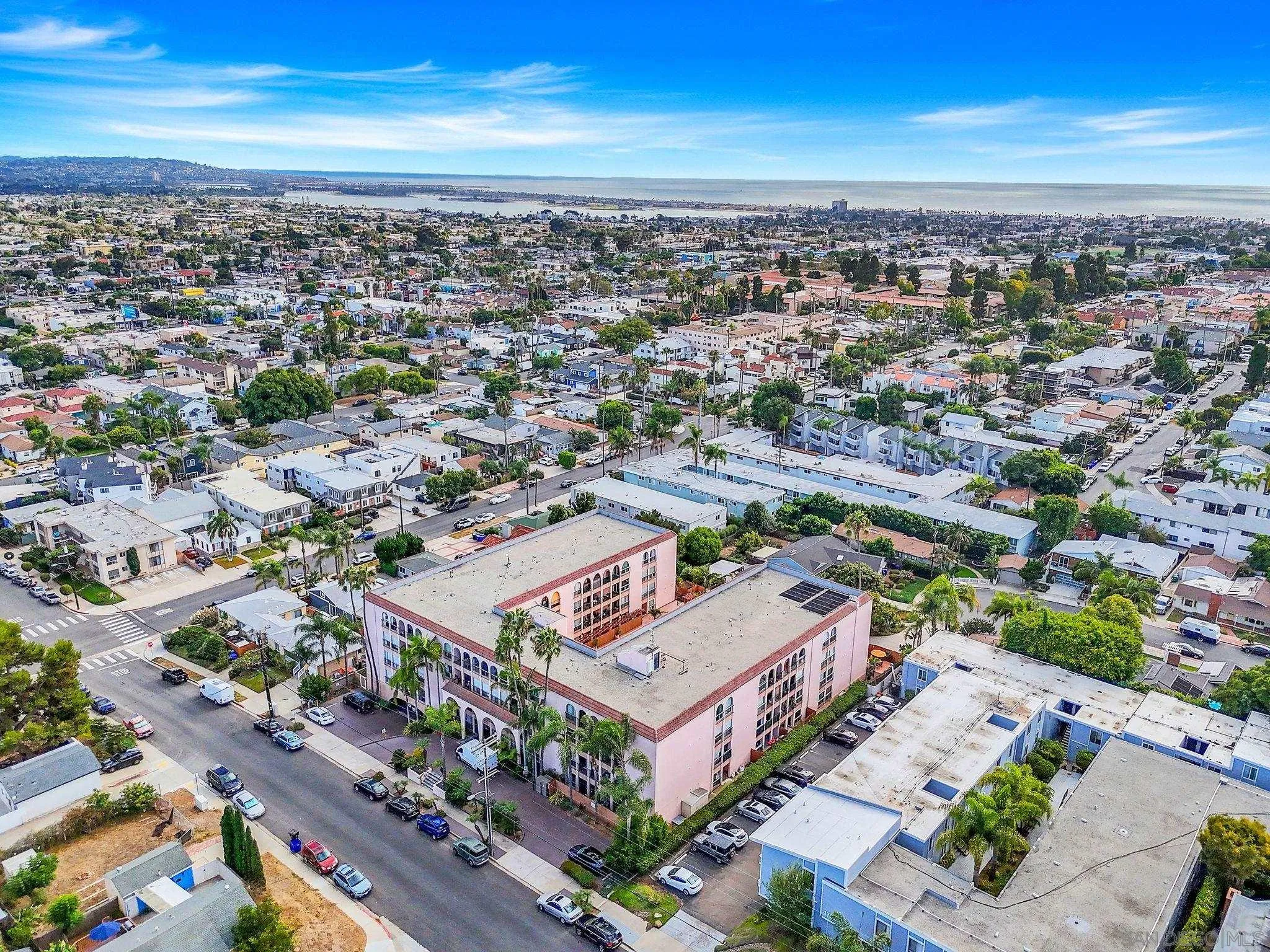 https://cdn.realtyfeed.com/cdn/127/250046172/fa8657ab70ec55db3628401838921a4d.webp
