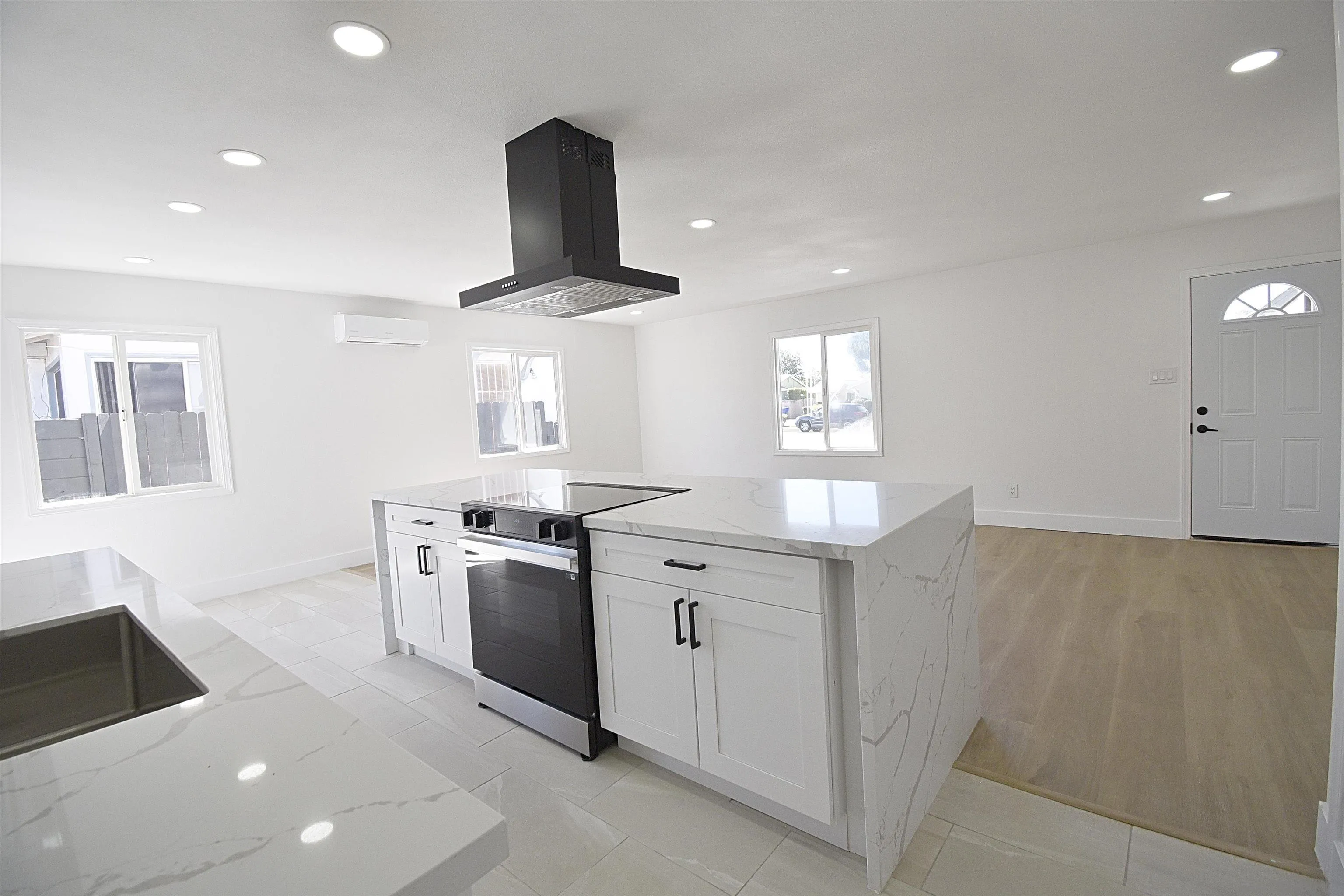https://cdn.realtyfeed.com/cdn/127/250046178/9ed808882f18c69c218a7677dc7e54df.webp