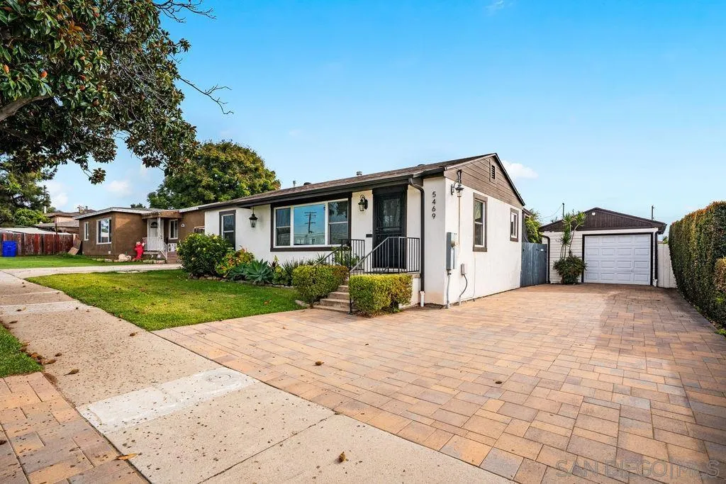 https://cdn.realtyfeed.com/cdn/127/250046191/1f0241a1d3301dd88f038c8cc276f1f3.webp