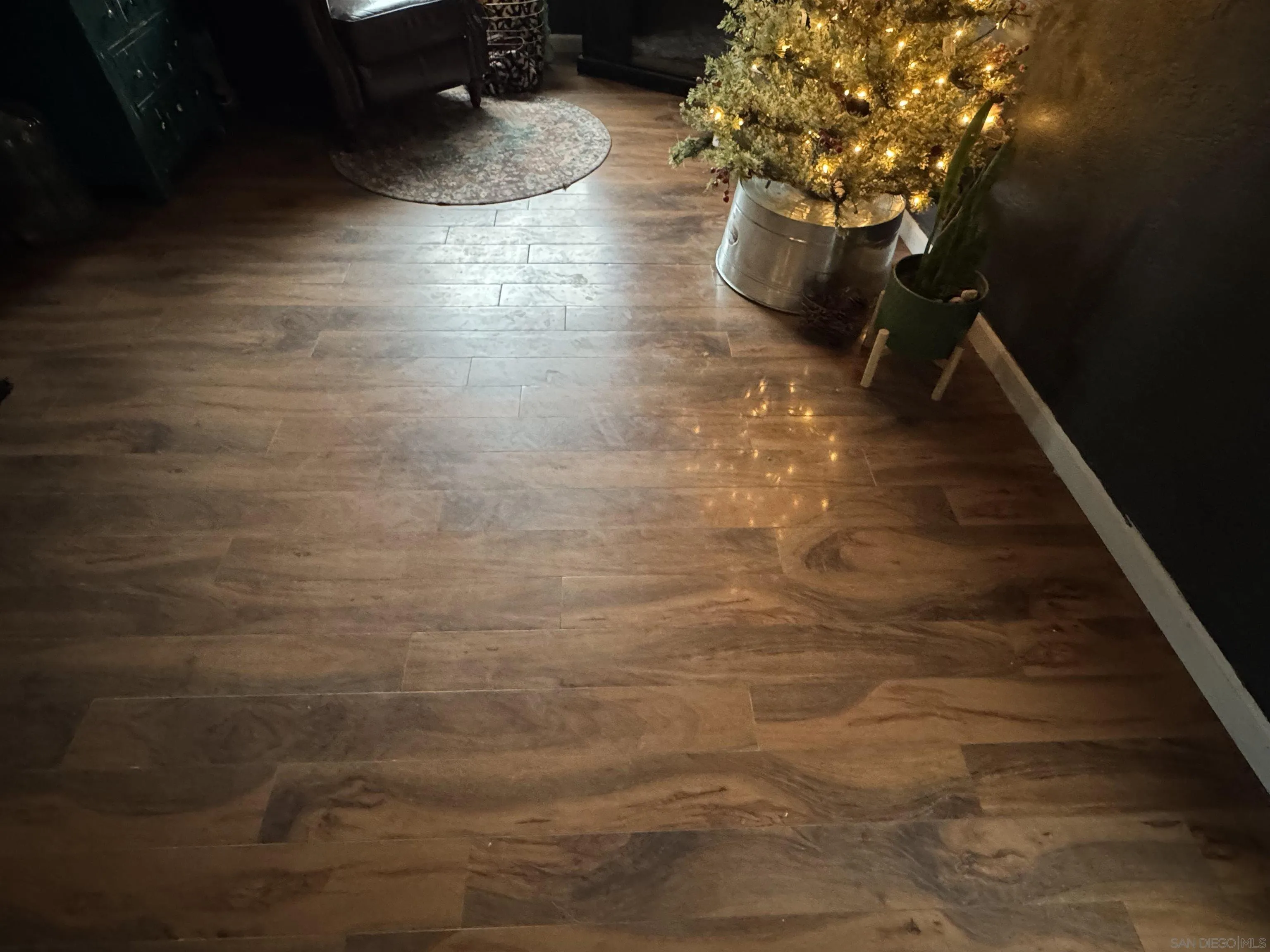https://cdn.realtyfeed.com/cdn/127/250046196/85b5fe14439f611e4f72c157d150f397.webp
