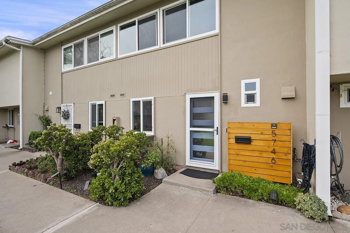 Photo #1: 250046199 Listing: Photo #1