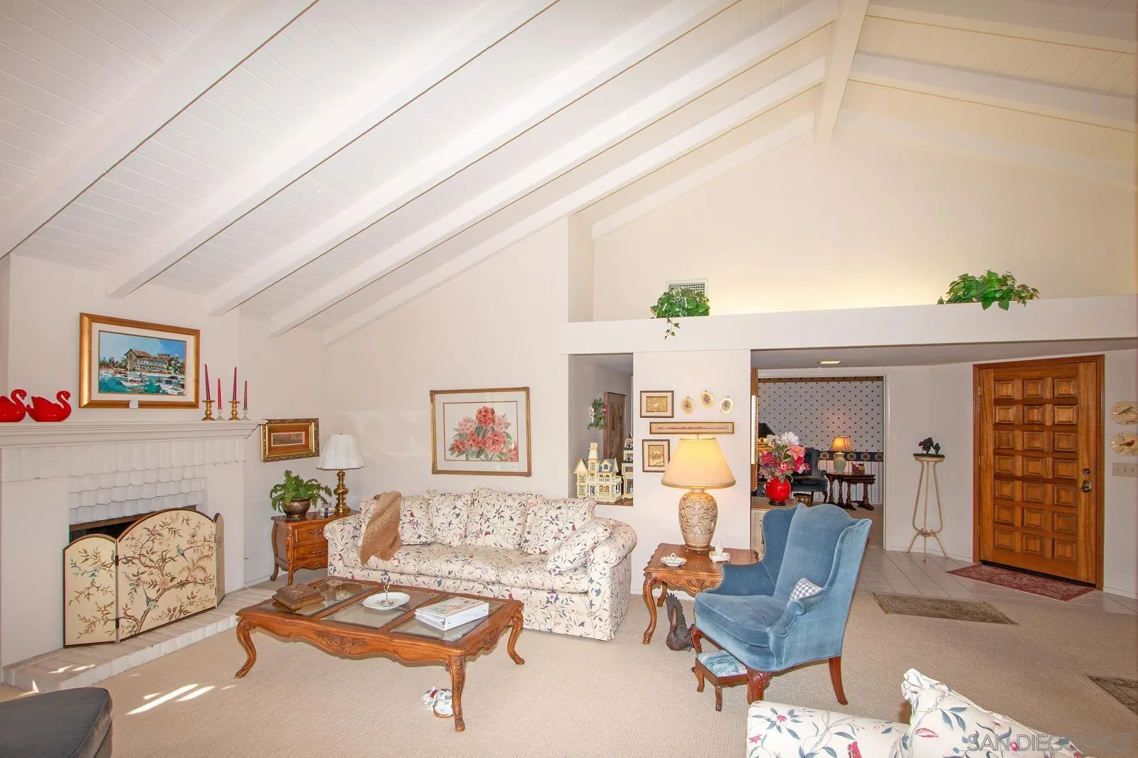 https://cdn.realtyfeed.com/cdn/127/250046204/35be3ab7a57255351f9ae02d47a37300.webp
