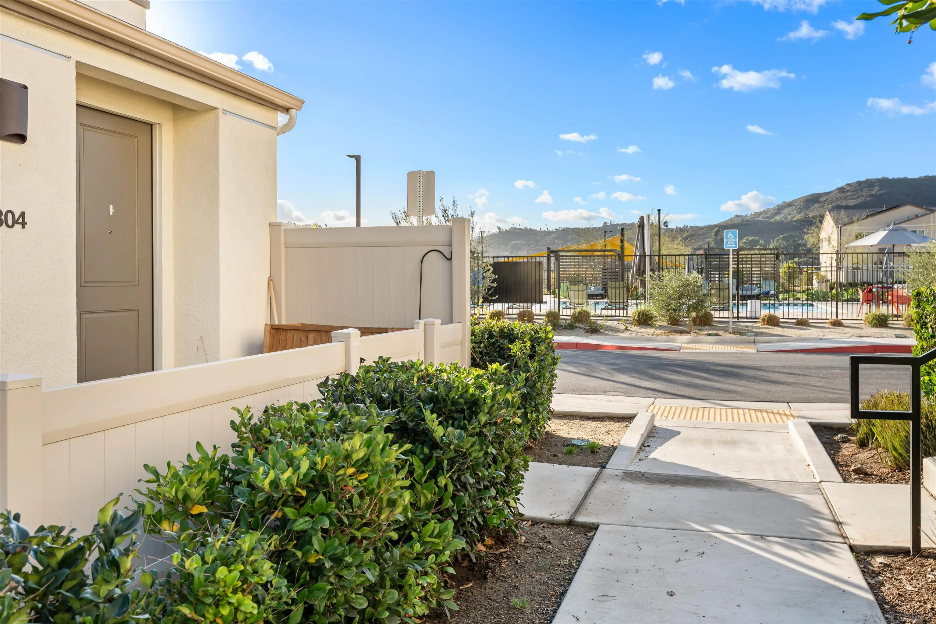 Photo #32: 250046205 Listing: Photo #32