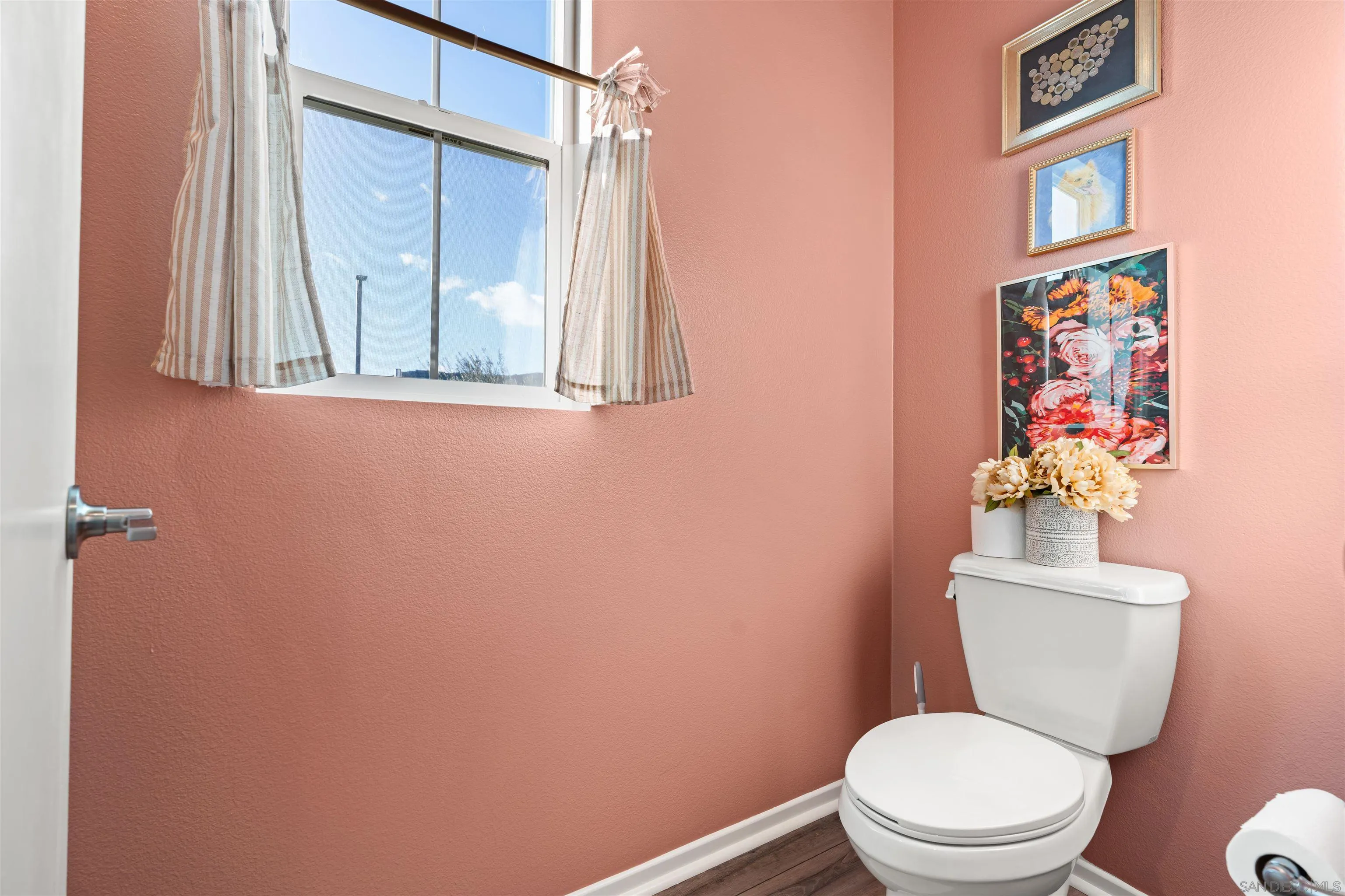 Photo #17: 250046205 Listing: Photo #17