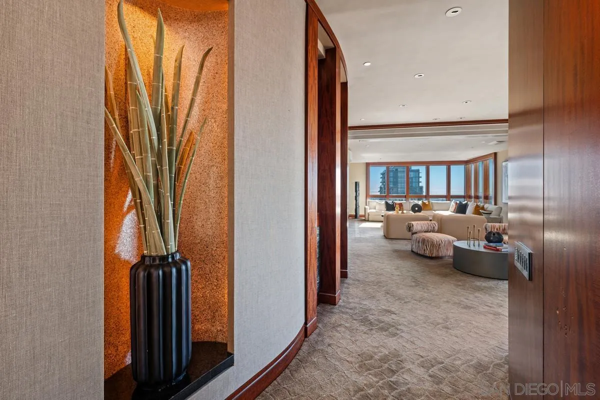 Photo #3: 250046210 Listing: Photo #3