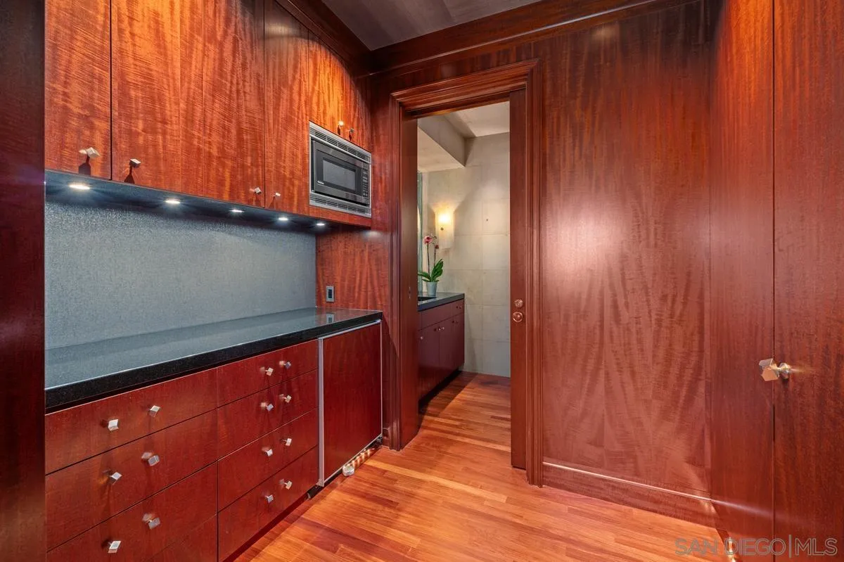 Photo #37: 250046210 Listing: Photo #37