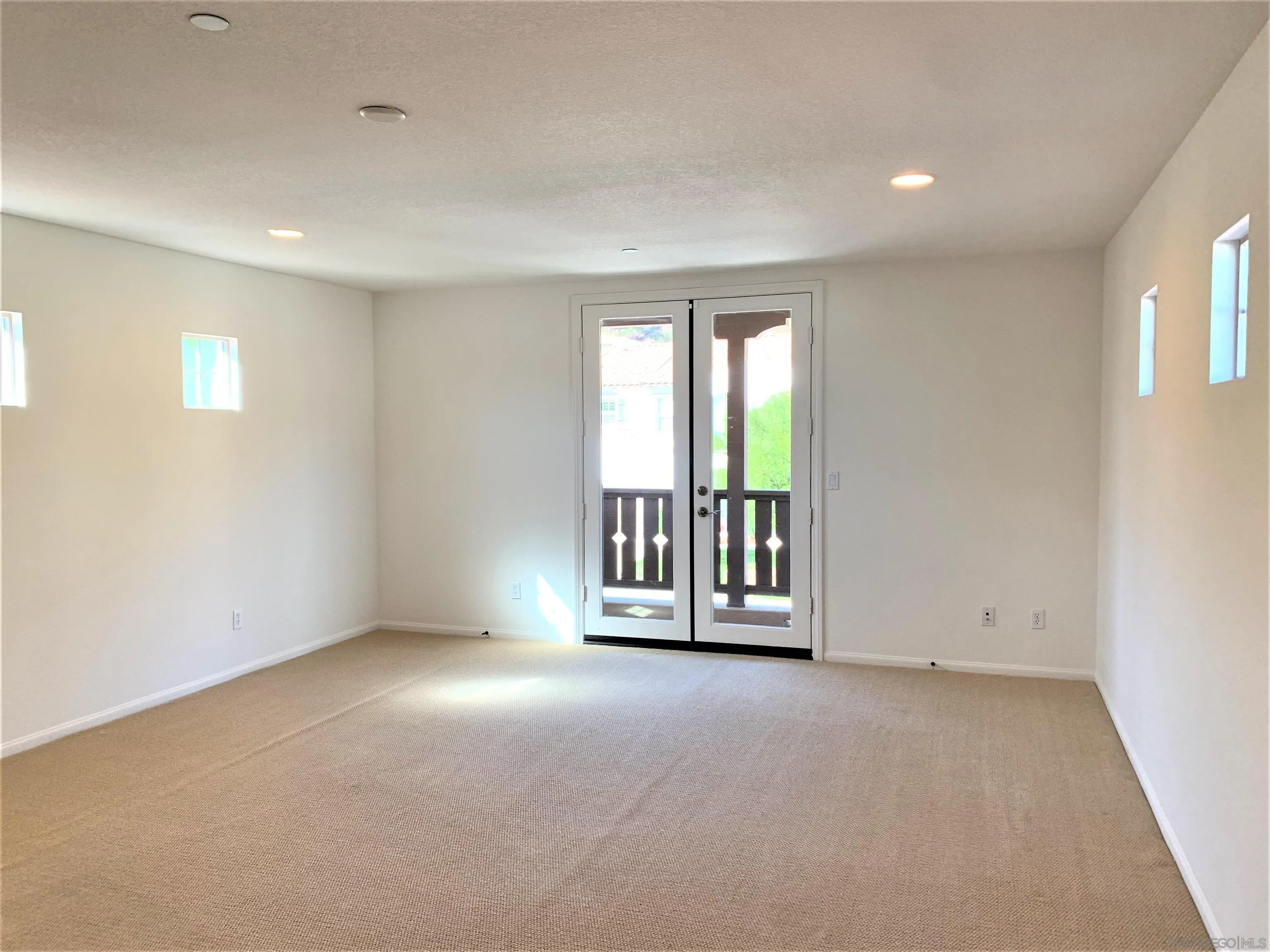 https://cdn.realtyfeed.com/cdn/127/250046216/13f071e7892a325b531e9e22eee64805.webp