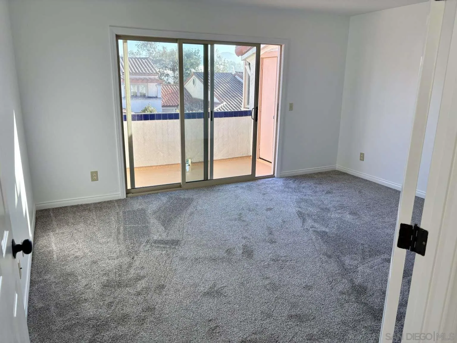 Photo #5: 250046219 Listing: Photo #5