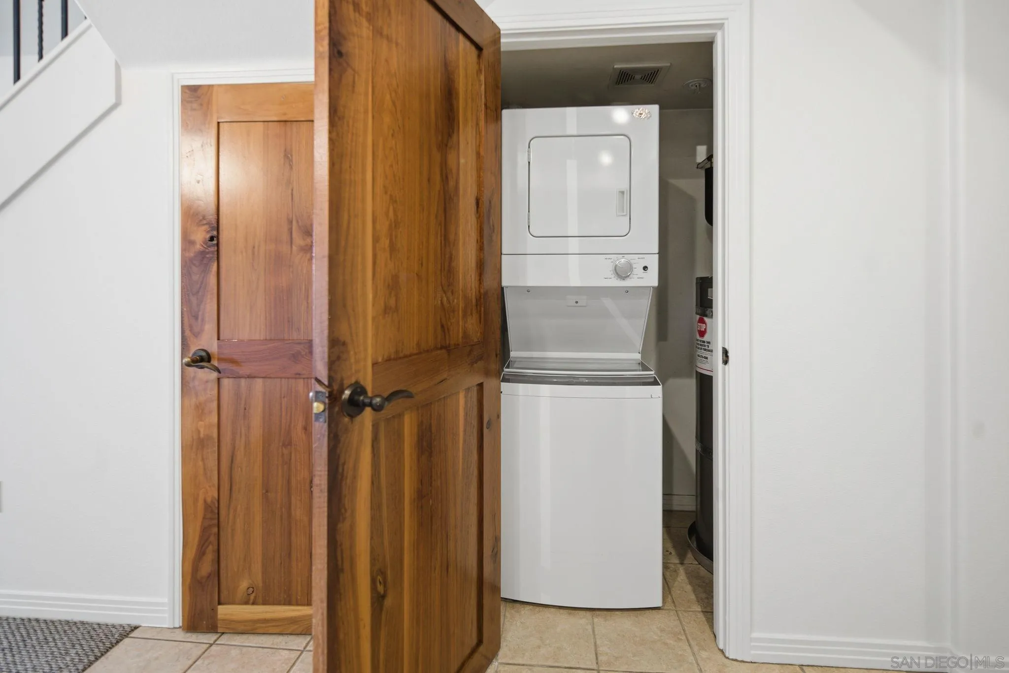 Photo #10: 250046224 Listing: Photo #10