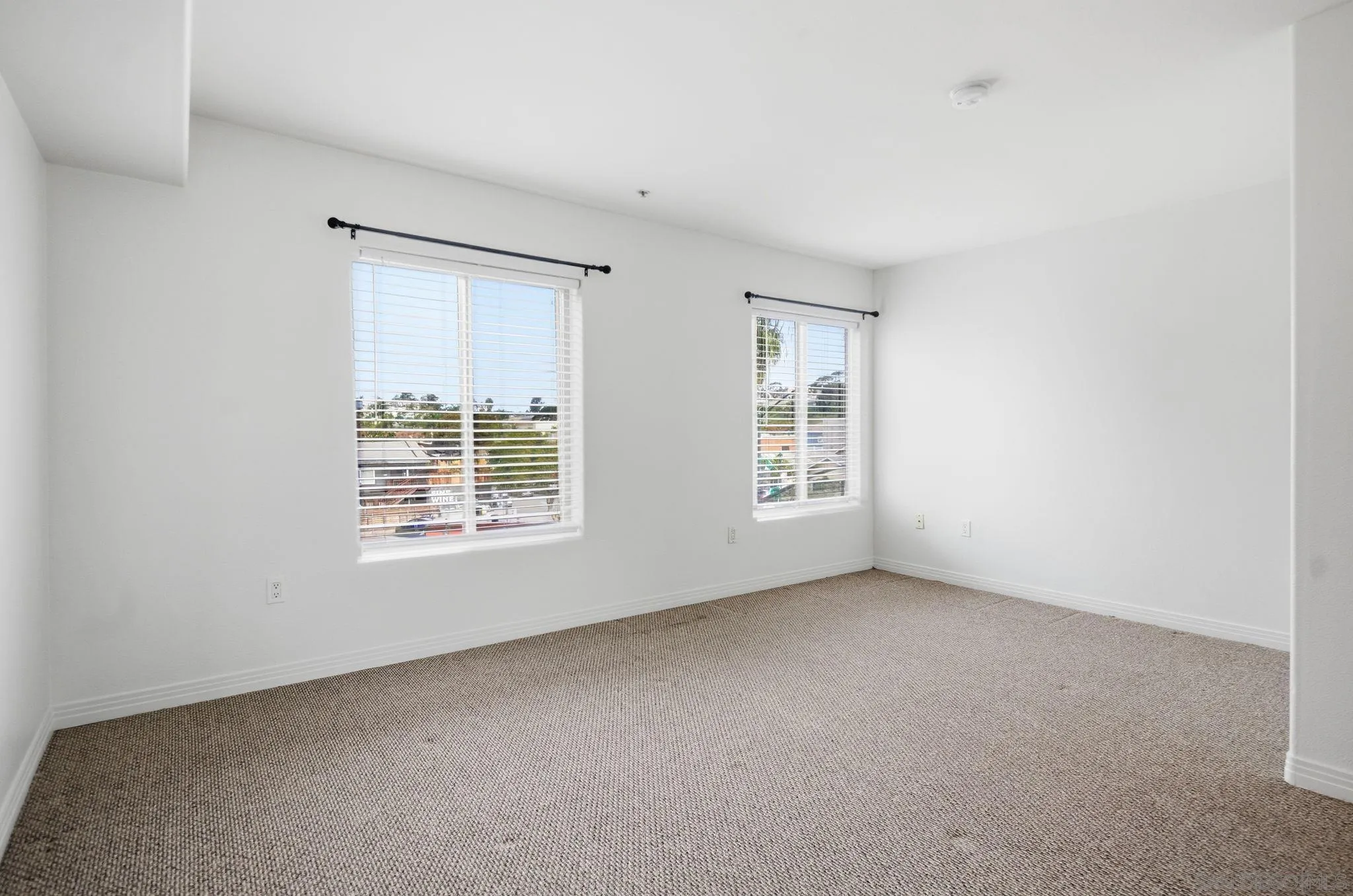 Photo #12: 250046224 Listing: Photo #12