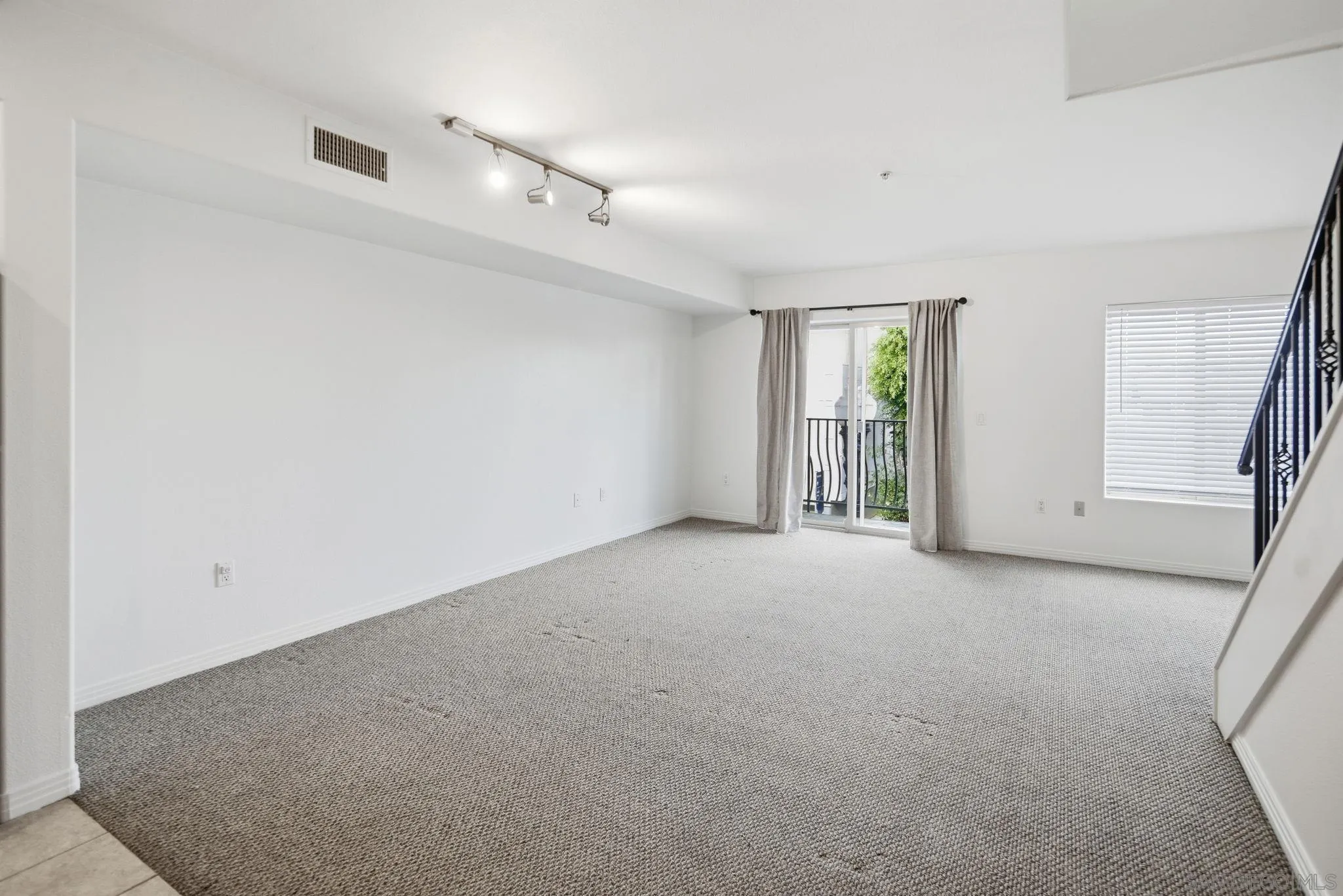 Photo #6: 250046224 Listing: Photo #6