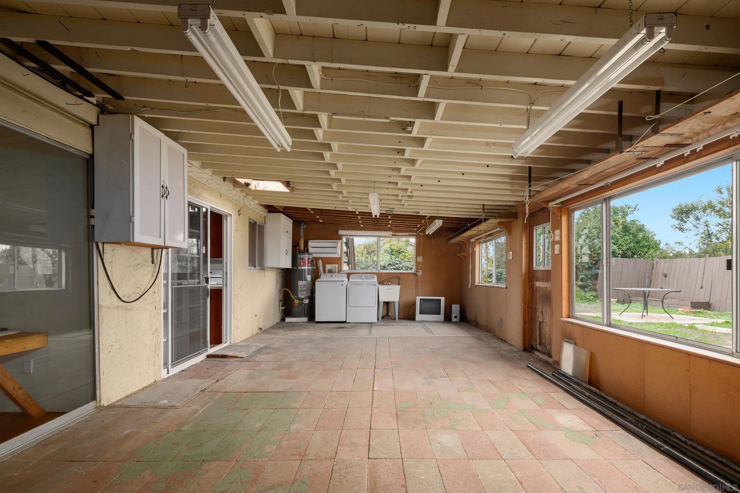 https://cdn.realtyfeed.com/cdn/127/250046227/f91de17441ac3a520453af86be6bceb4.webp