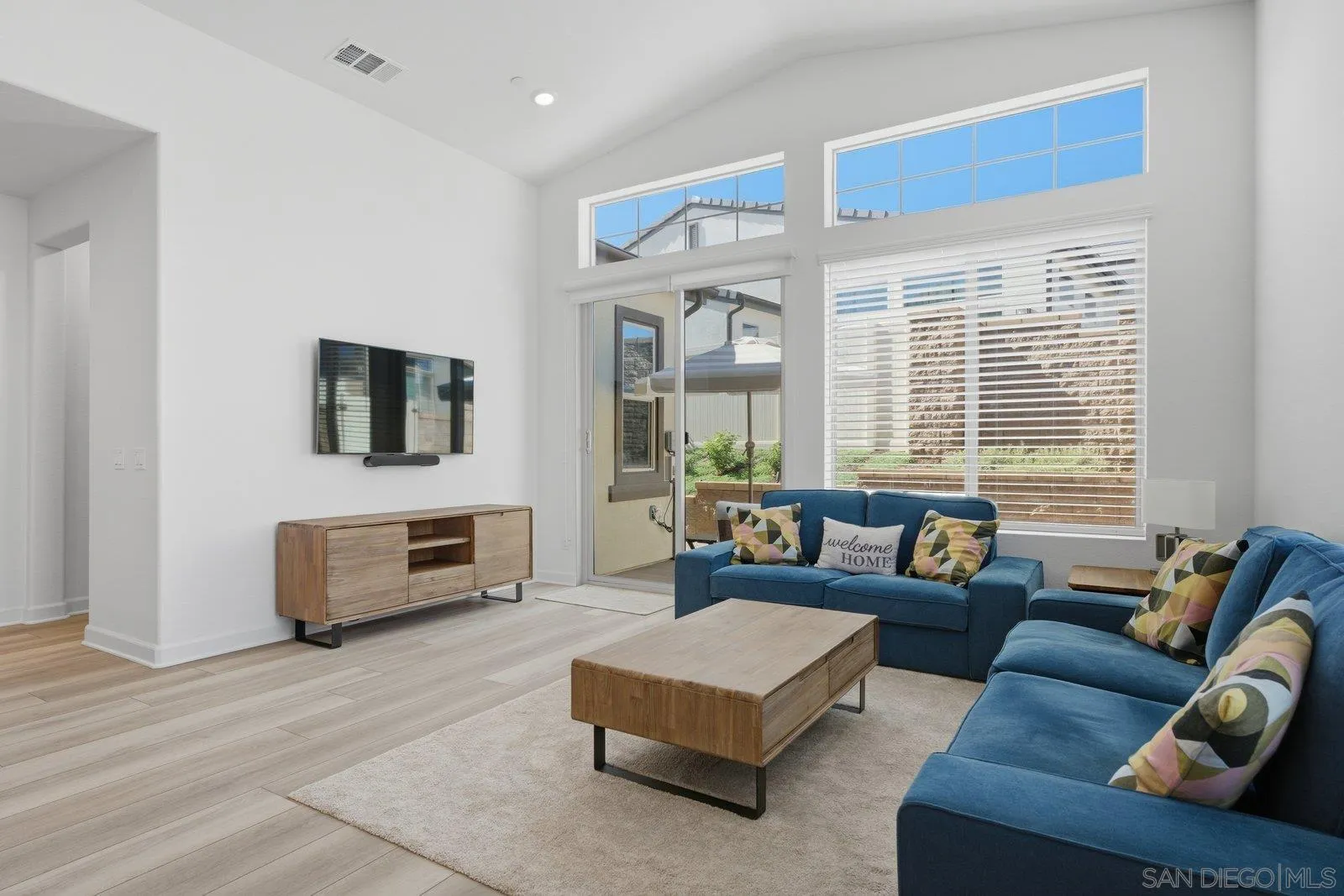 Photo #6: 250046229 Listing: Photo #6