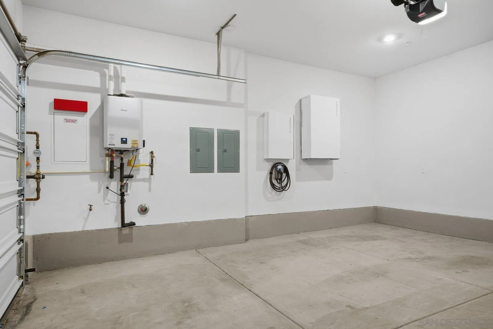 Photo #27: 250046229 Listing: Photo #27