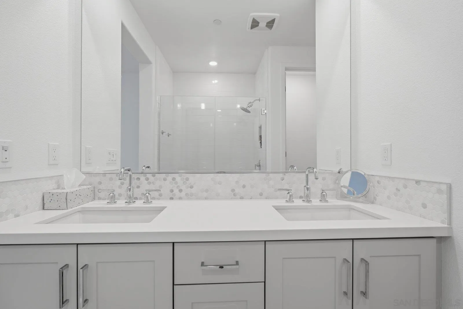 Photo #20: 250046229 Listing: Photo #20