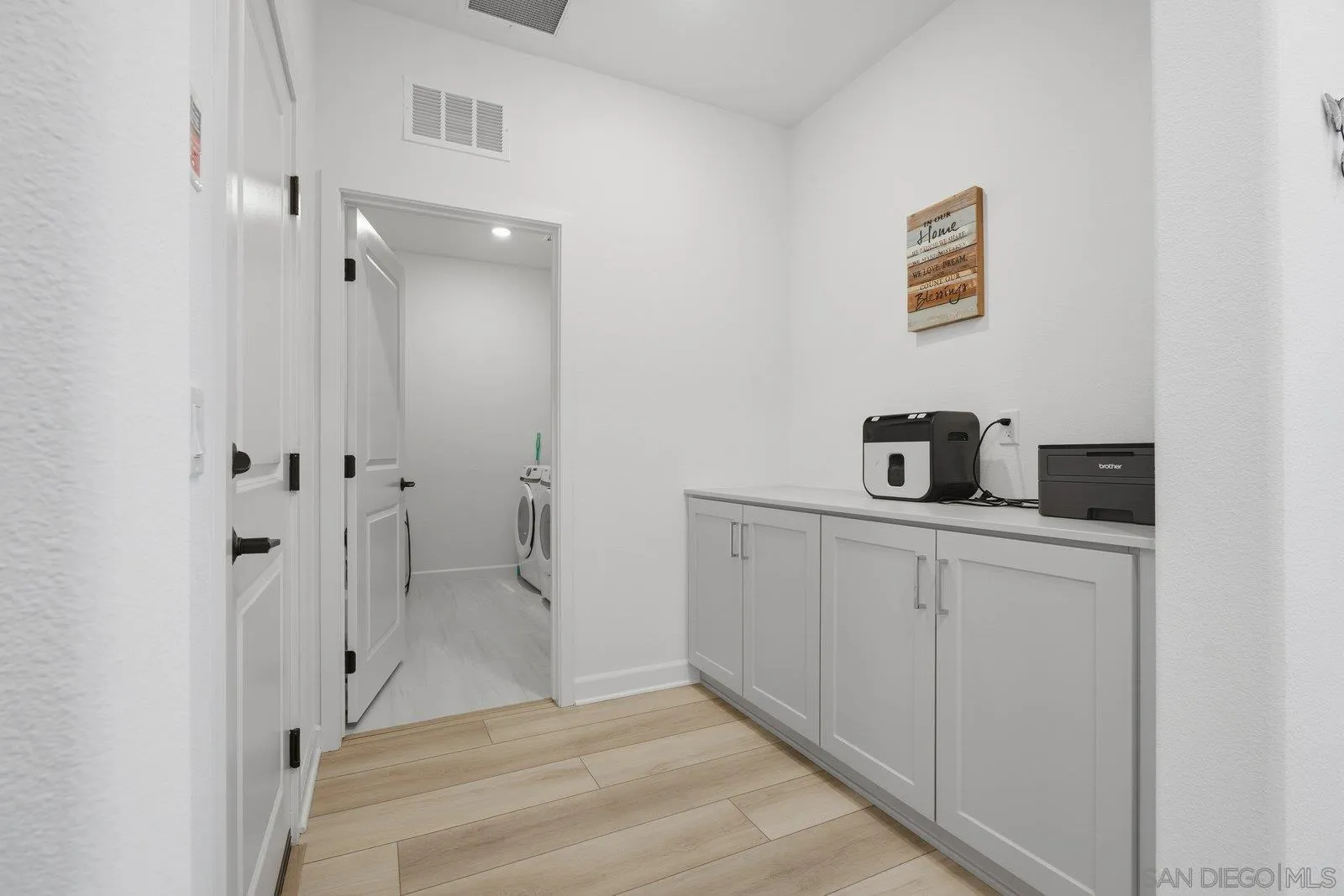 Photo #25: 250046229 Listing: Photo #25