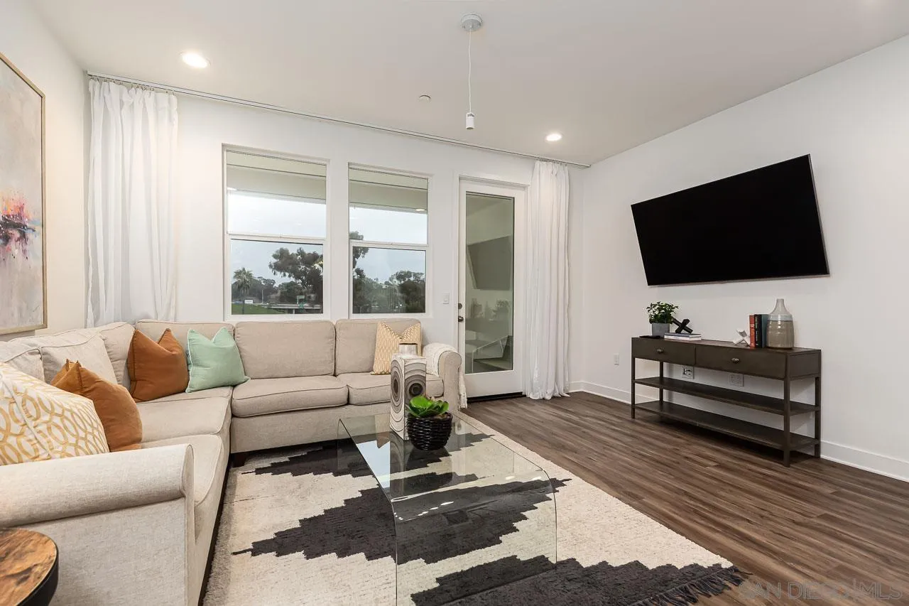 Photo #7: 250046230 Listing: Photo #7