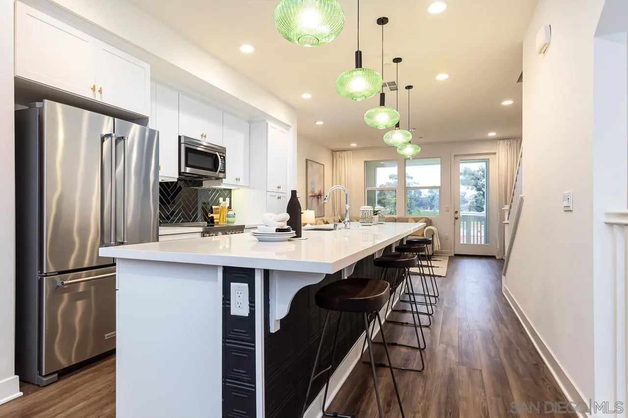 Photo #4: 250046230 Listing: Photo #4