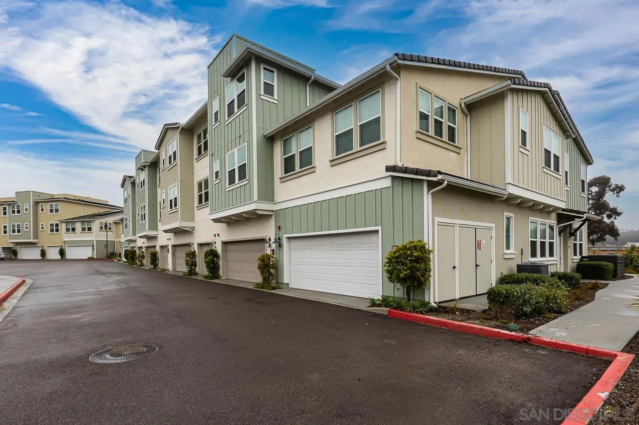 Photo #3: 250046230 Listing: Photo #3