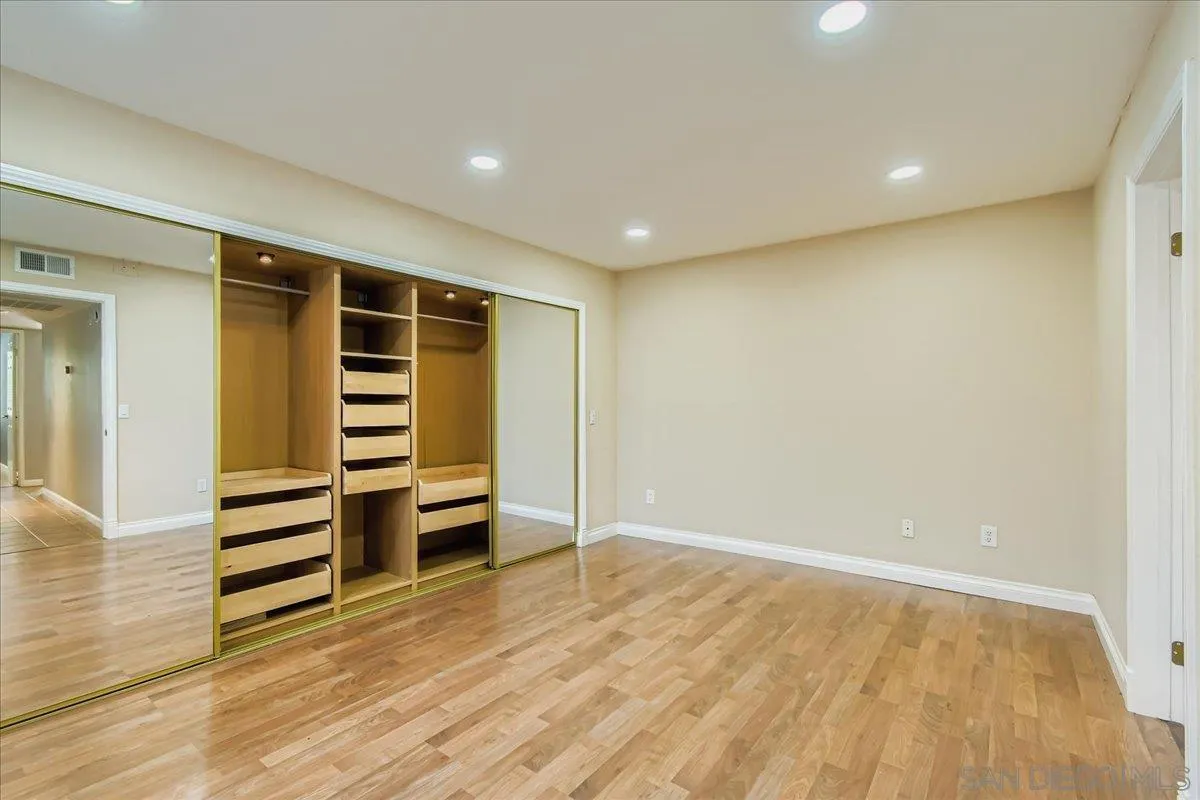 Photo #19: 250046242 Listing: Photo #19