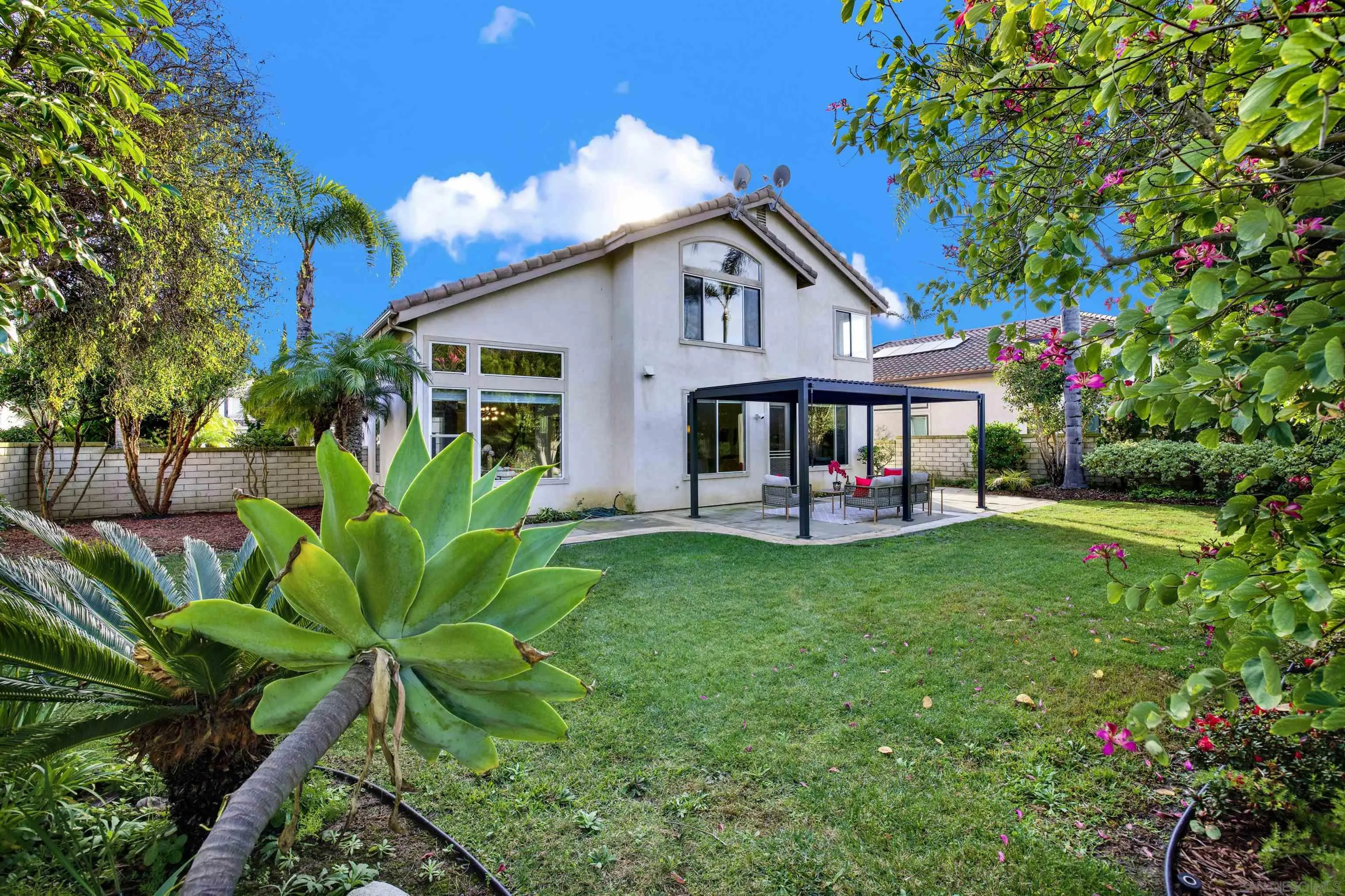 https://cdn.realtyfeed.com/cdn/127/250046245/2a08e6c619f43a6e672d59eb35a83e9c.webp