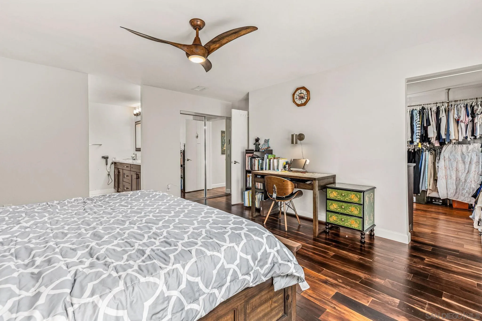 https://cdn.realtyfeed.com/cdn/127/250046248/405665321c5c6b69e21091c683ea199e.webp
