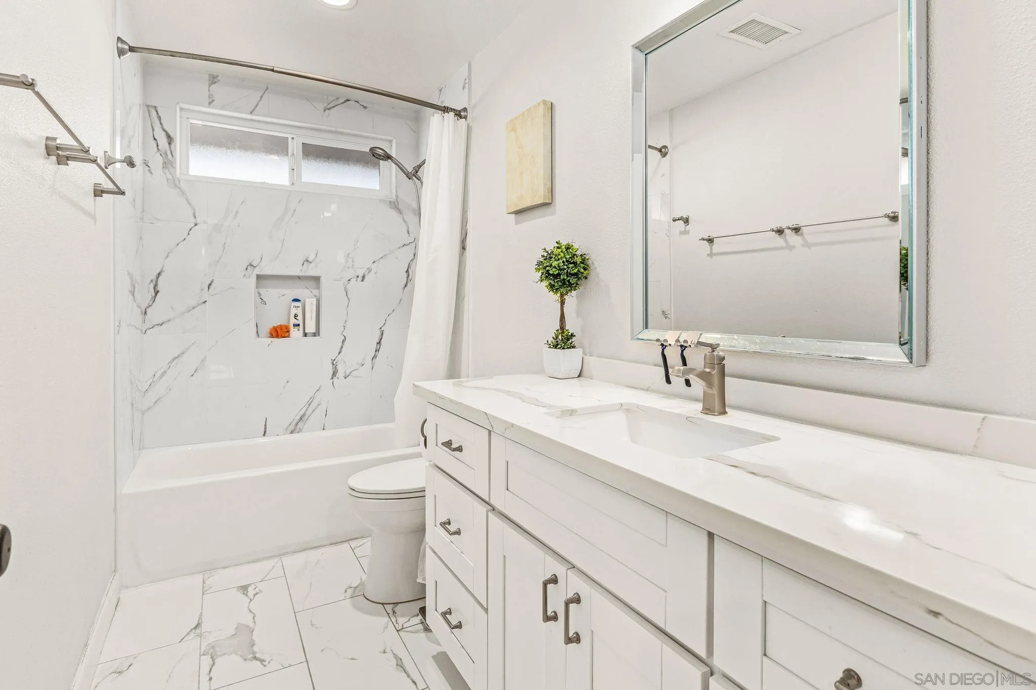 https://cdn.realtyfeed.com/cdn/127/250046248/796d5a2695312b7b3907db3f1677f0d7.webp