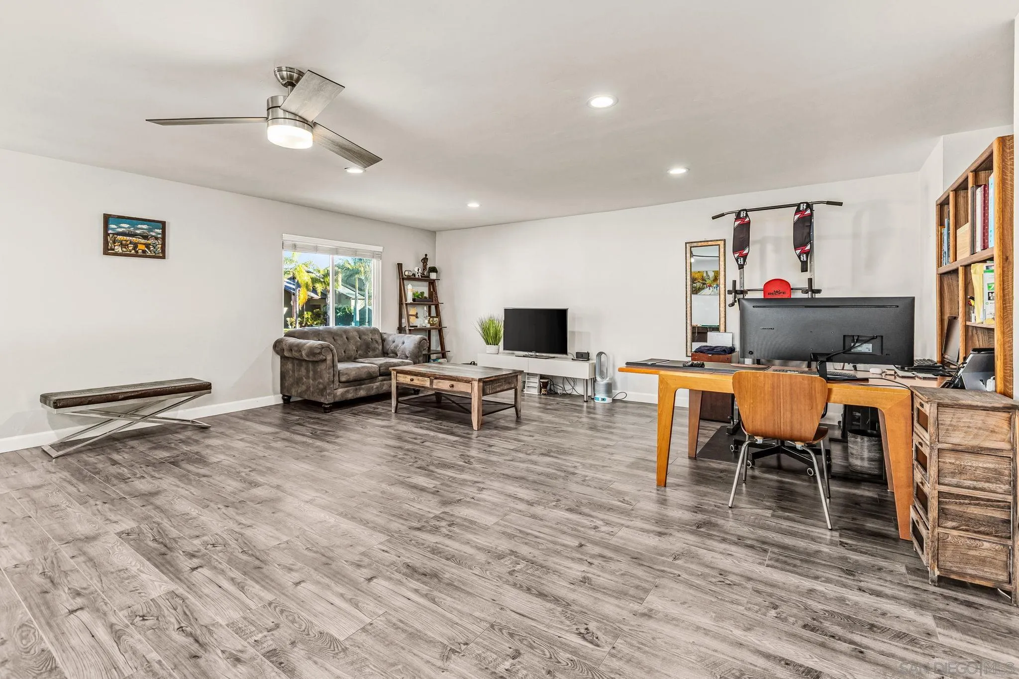 https://cdn.realtyfeed.com/cdn/127/250046248/caa1587f1d5c5d27cec13eb3259d1841.webp
