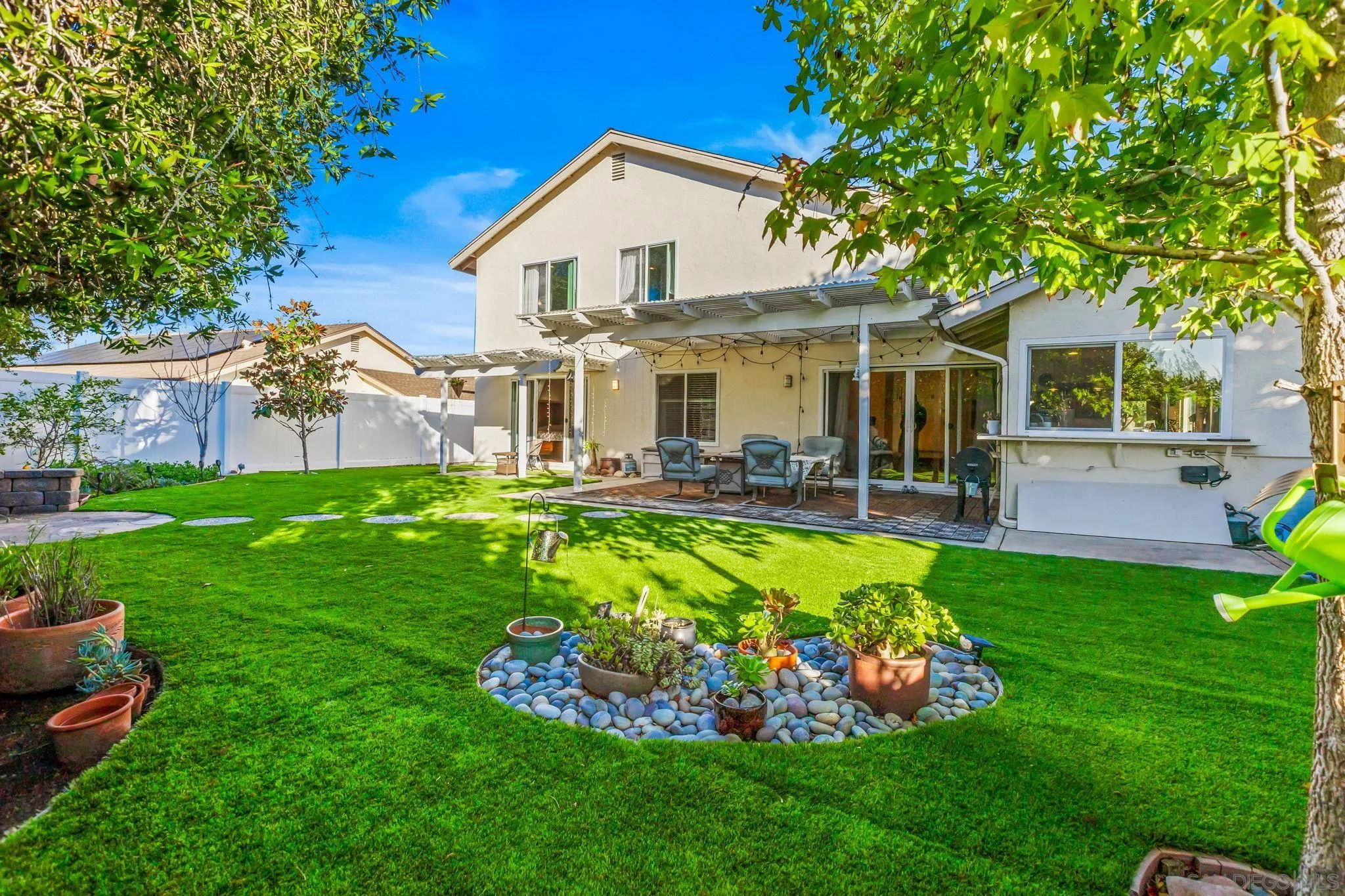 https://cdn.realtyfeed.com/cdn/127/250046248/e0d6b75784266639139b0d1a22407da1.webp