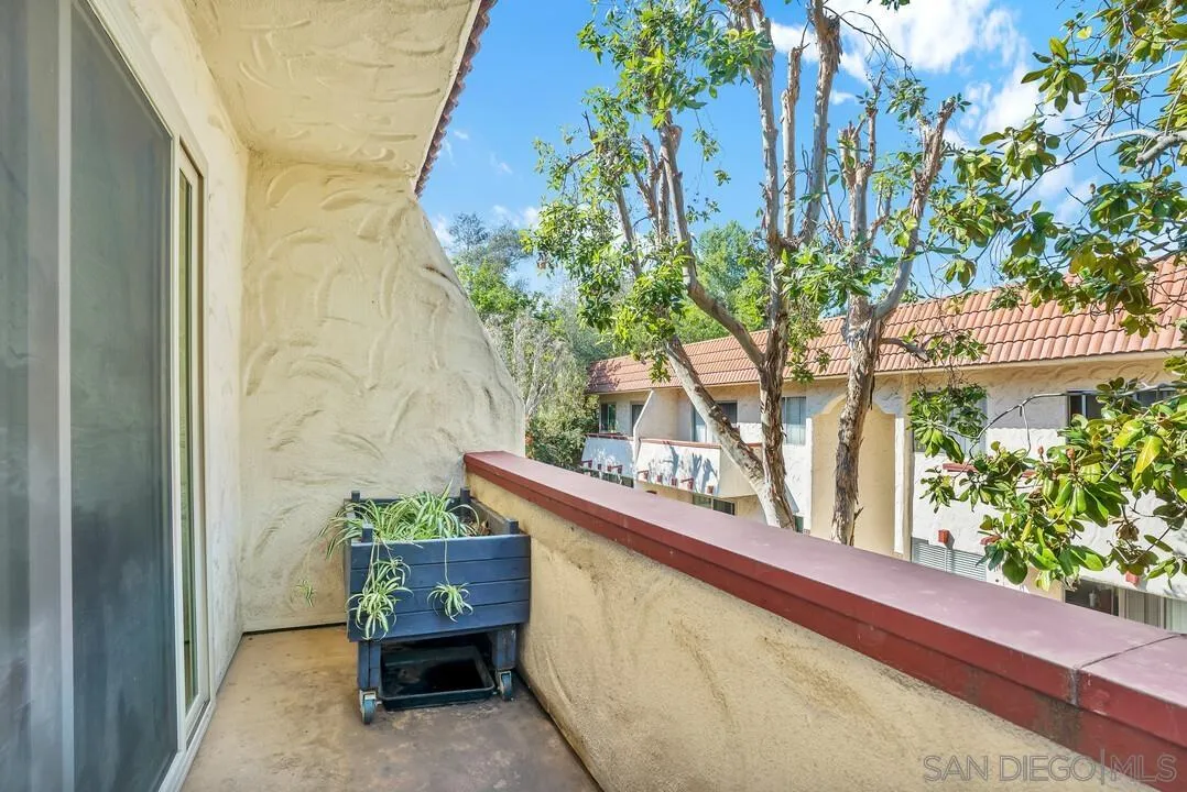 Photo #12: 250046249 Listing: Photo #12