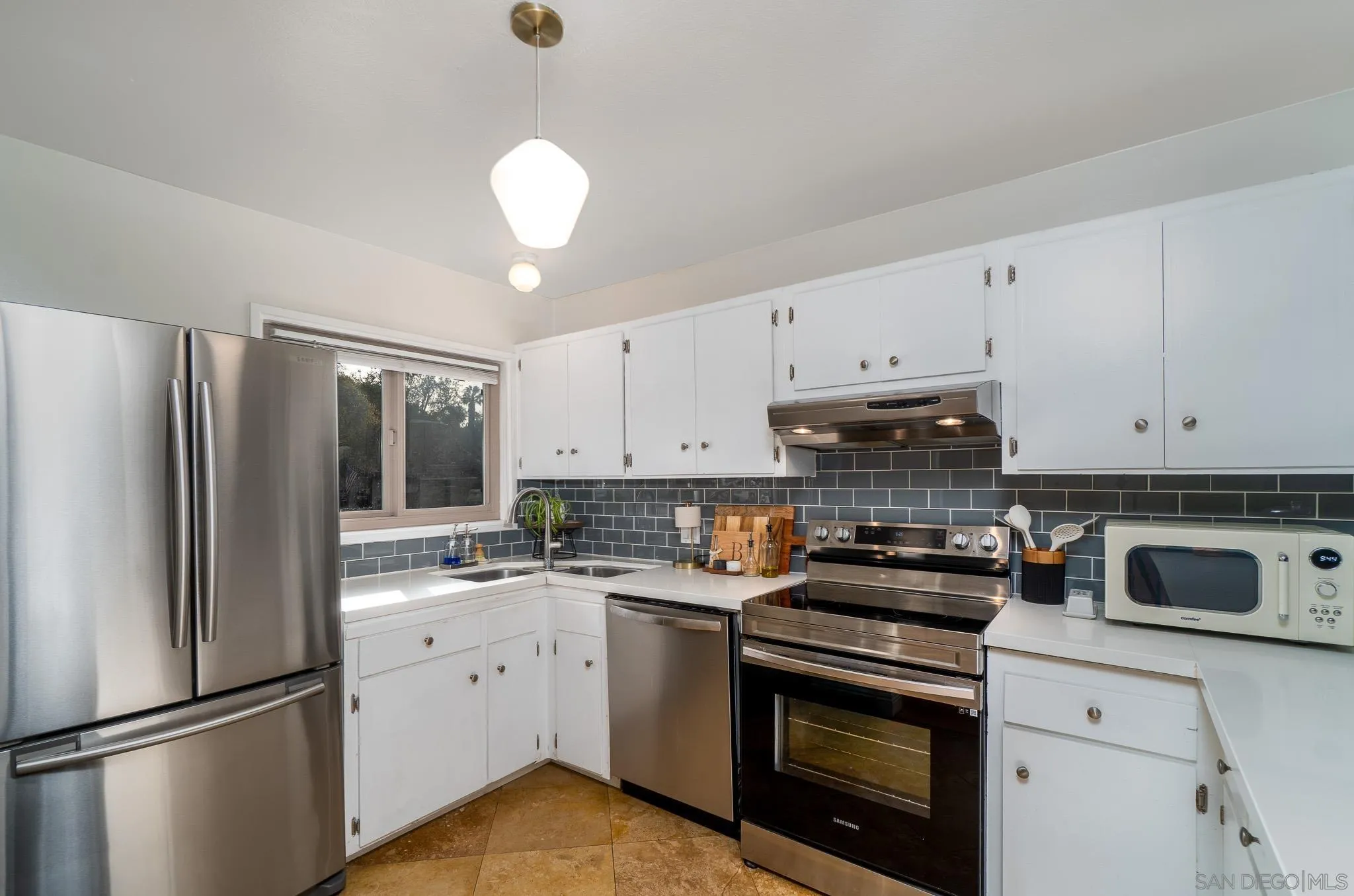 Photo #11: 250046254 Listing: Photo #11