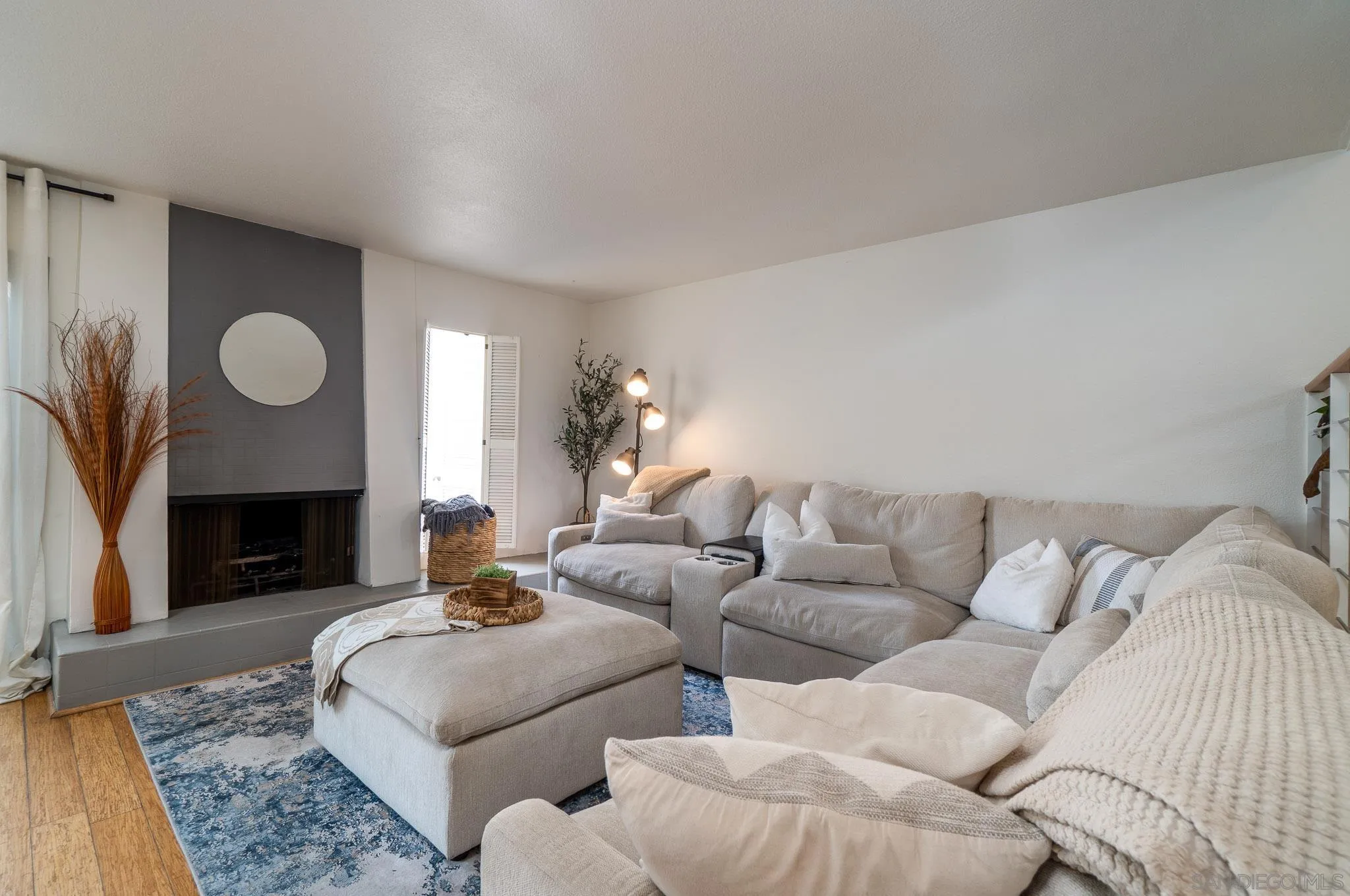 Photo #7: 250046254 Listing: Photo #7