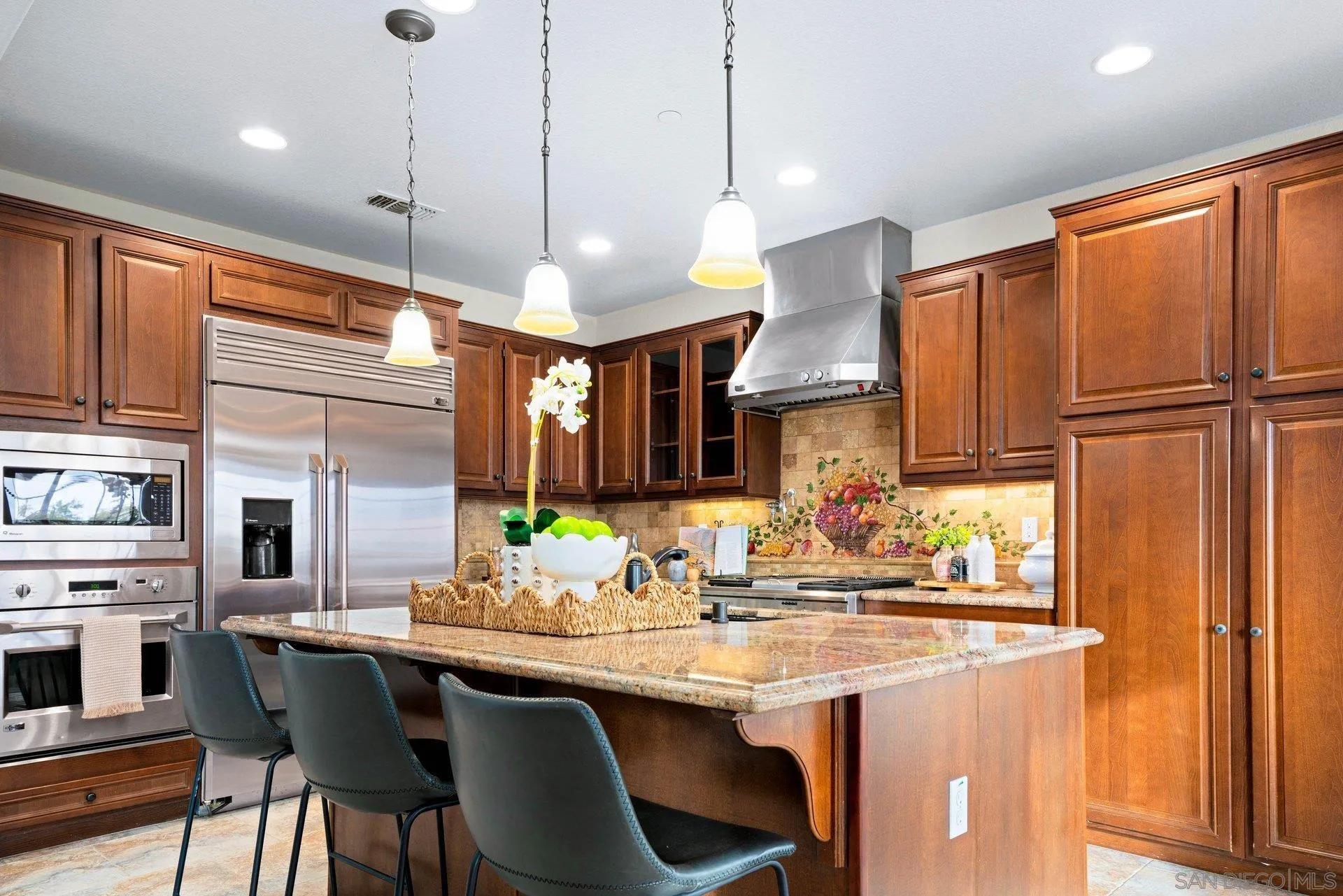 https://cdn.realtyfeed.com/cdn/127/250046255/93410b8063473bf035001405ff2be636.webp