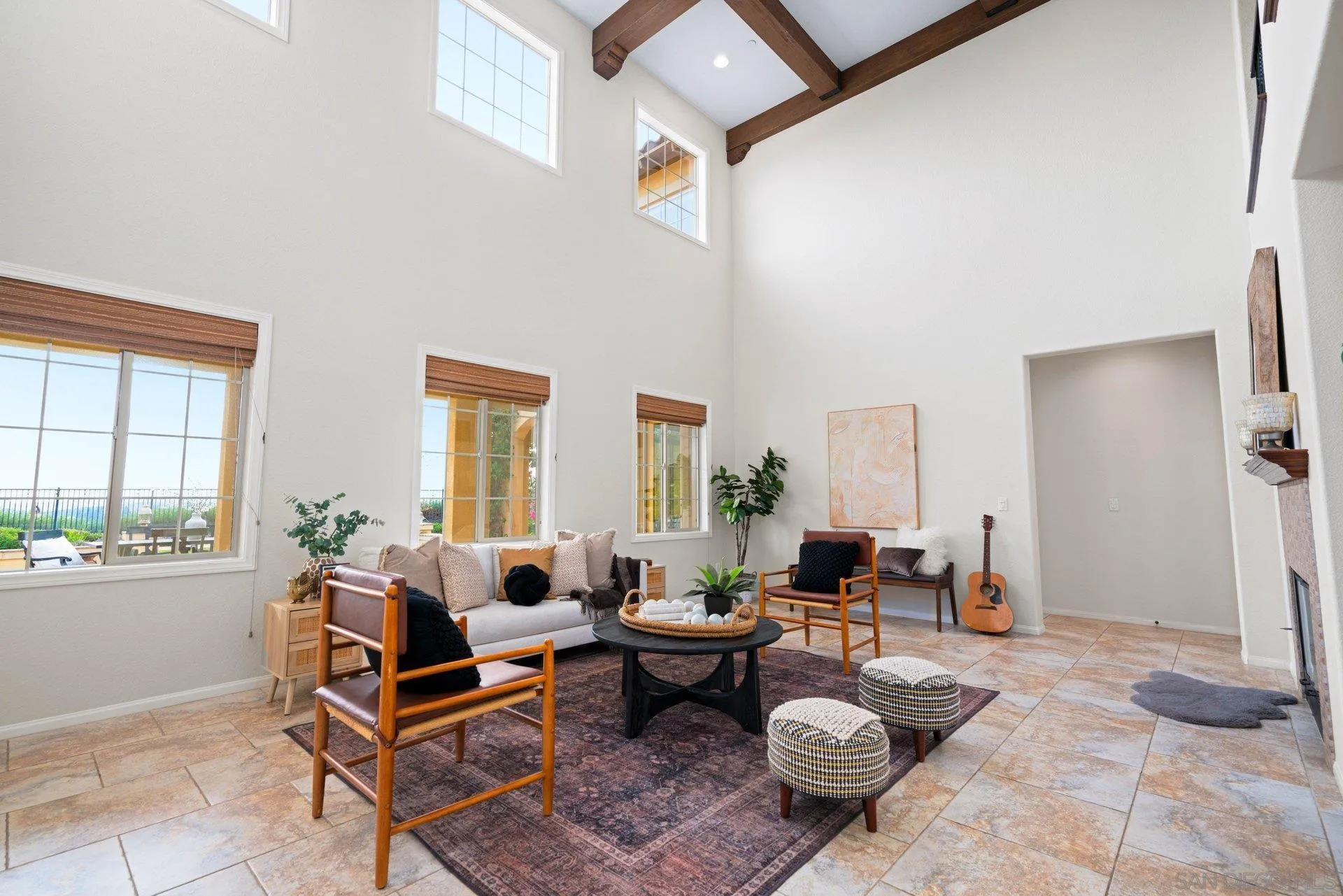 https://cdn.realtyfeed.com/cdn/127/250046255/974b09280f62d5ac50b737b889cef8e4.webp