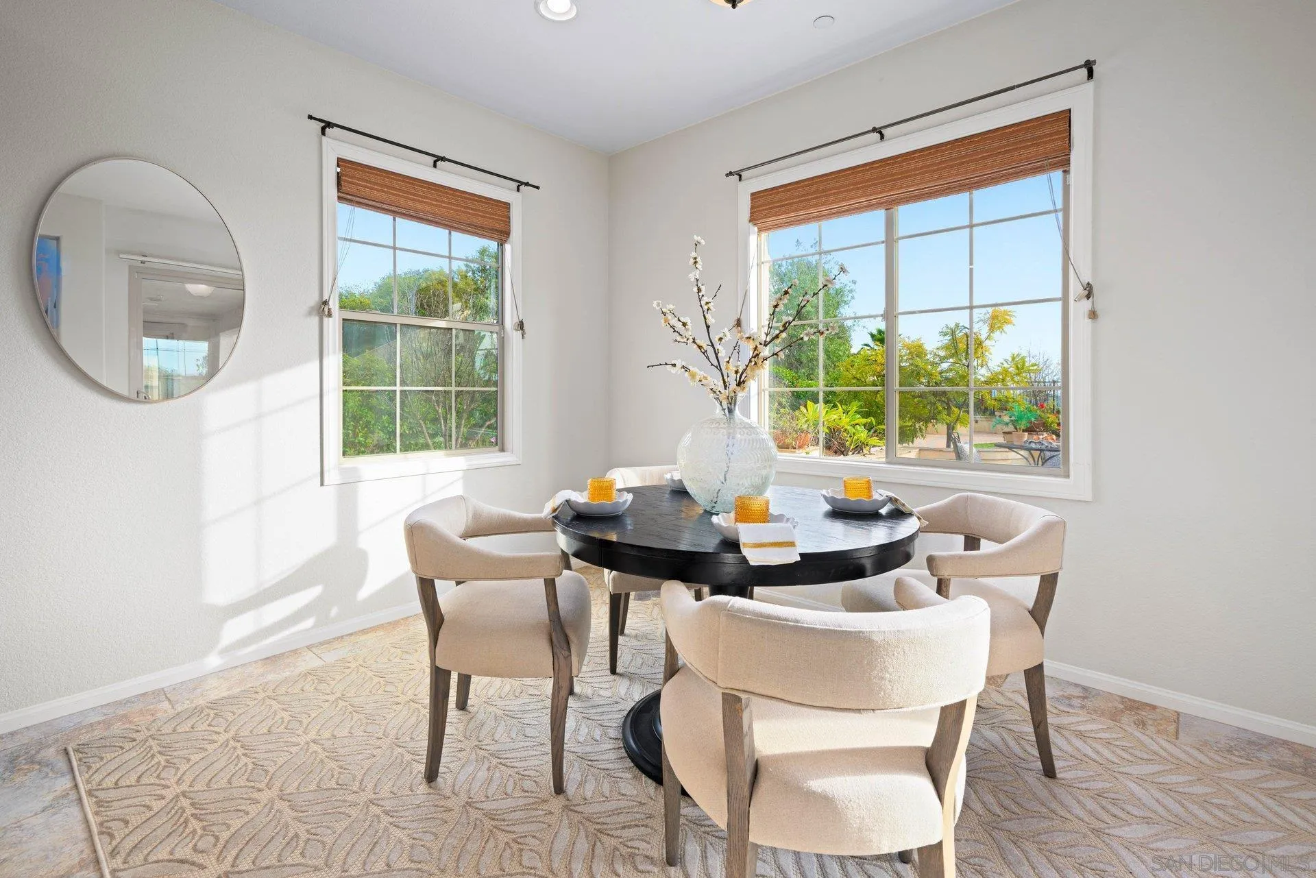 https://cdn.realtyfeed.com/cdn/127/250046255/d98d77e7f1949d8aa54e04f05719bd6a.webp
