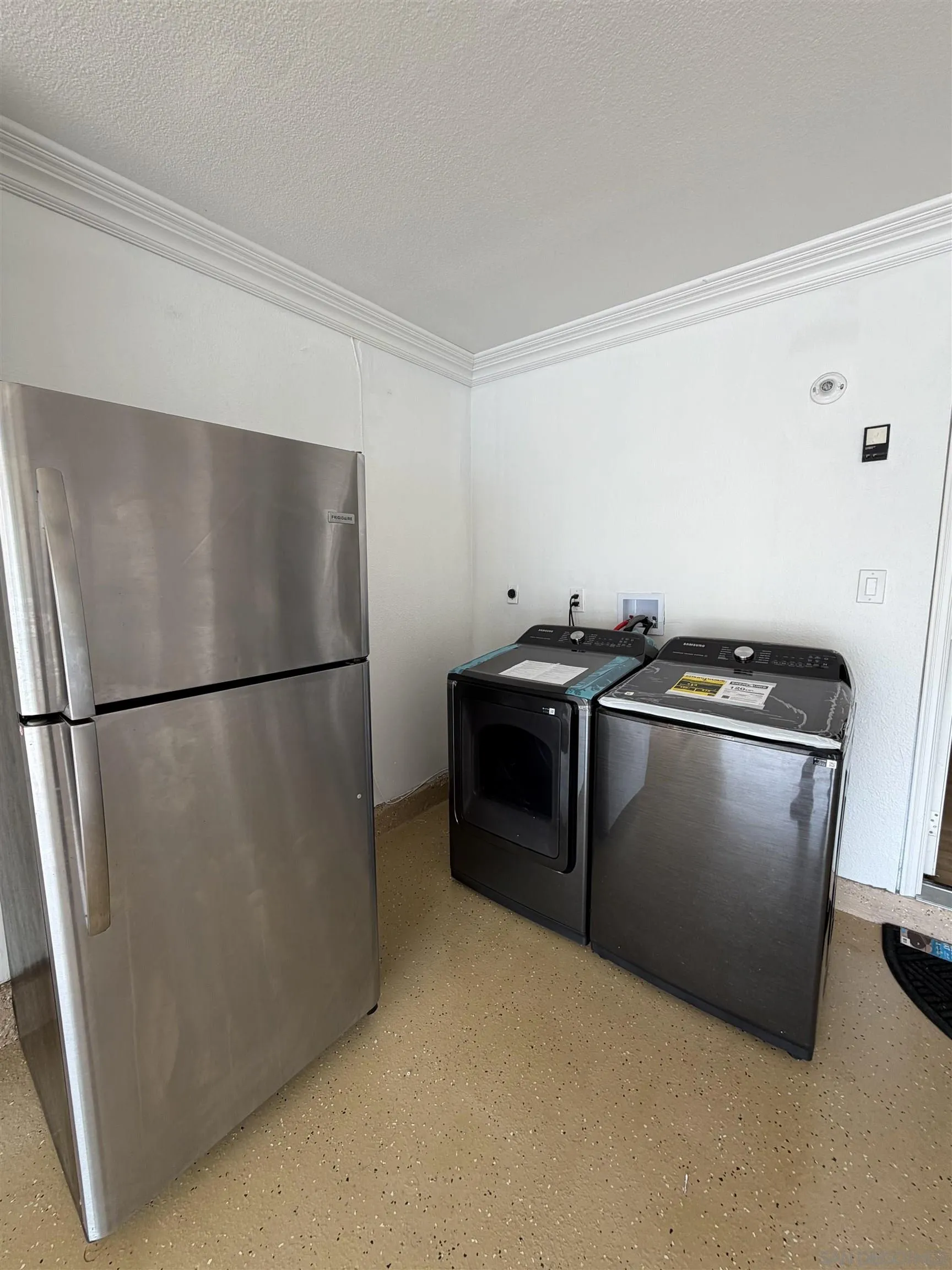 1095 Stillwell, San Diego, CA, 92114